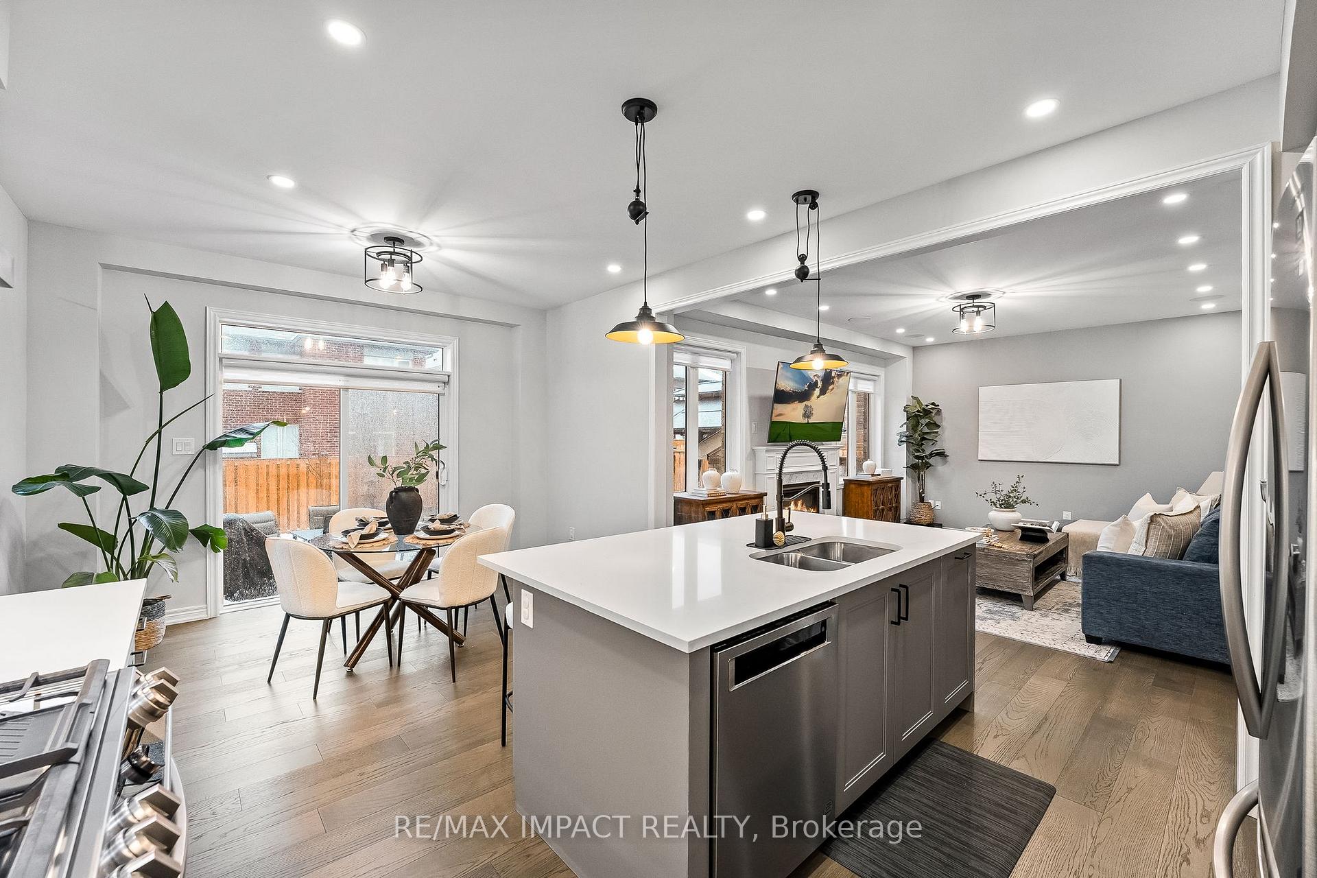 Photo 18 of 172 McPhail Avenue, Clarington, Bowmanville — HOMEH