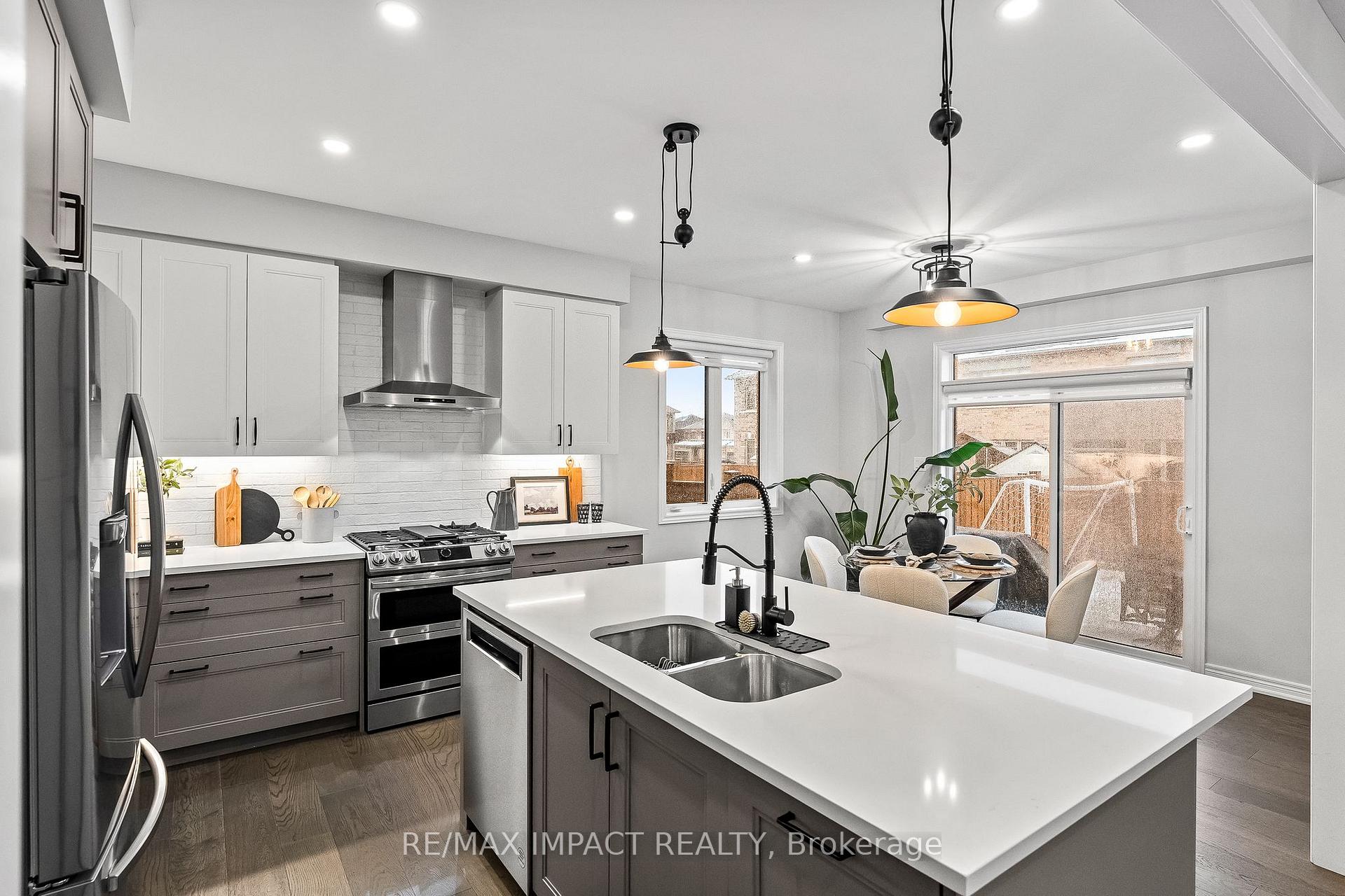 Photo 45 of 172 McPhail Avenue, Clarington, Bowmanville — HOMEH