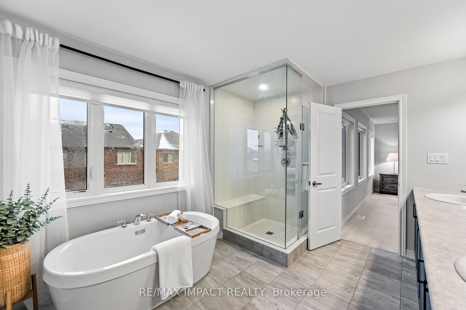 Photo 29 of 172 McPhail Avenue, Clarington, Bowmanville — HOMEH