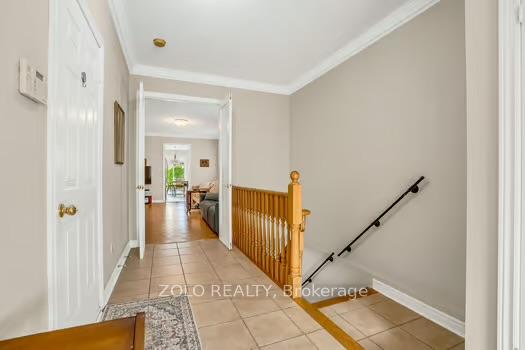 Photo 4 of 137 Sheshi Drive, Vaughan, Vellore Village — HOMEH