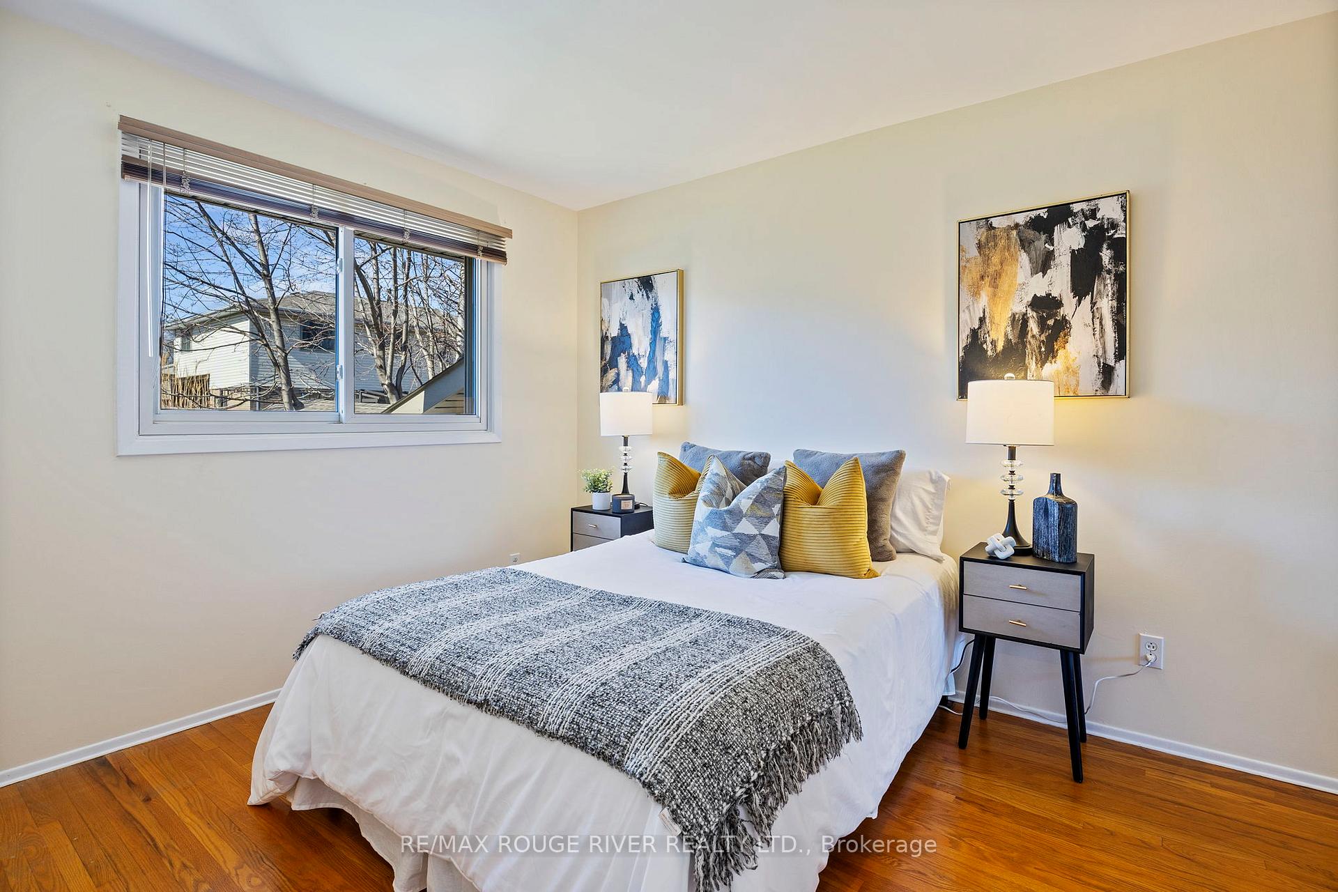 Photo 12 of 844 Hillcrest Road, Pickering, West Shore — HOMEH
