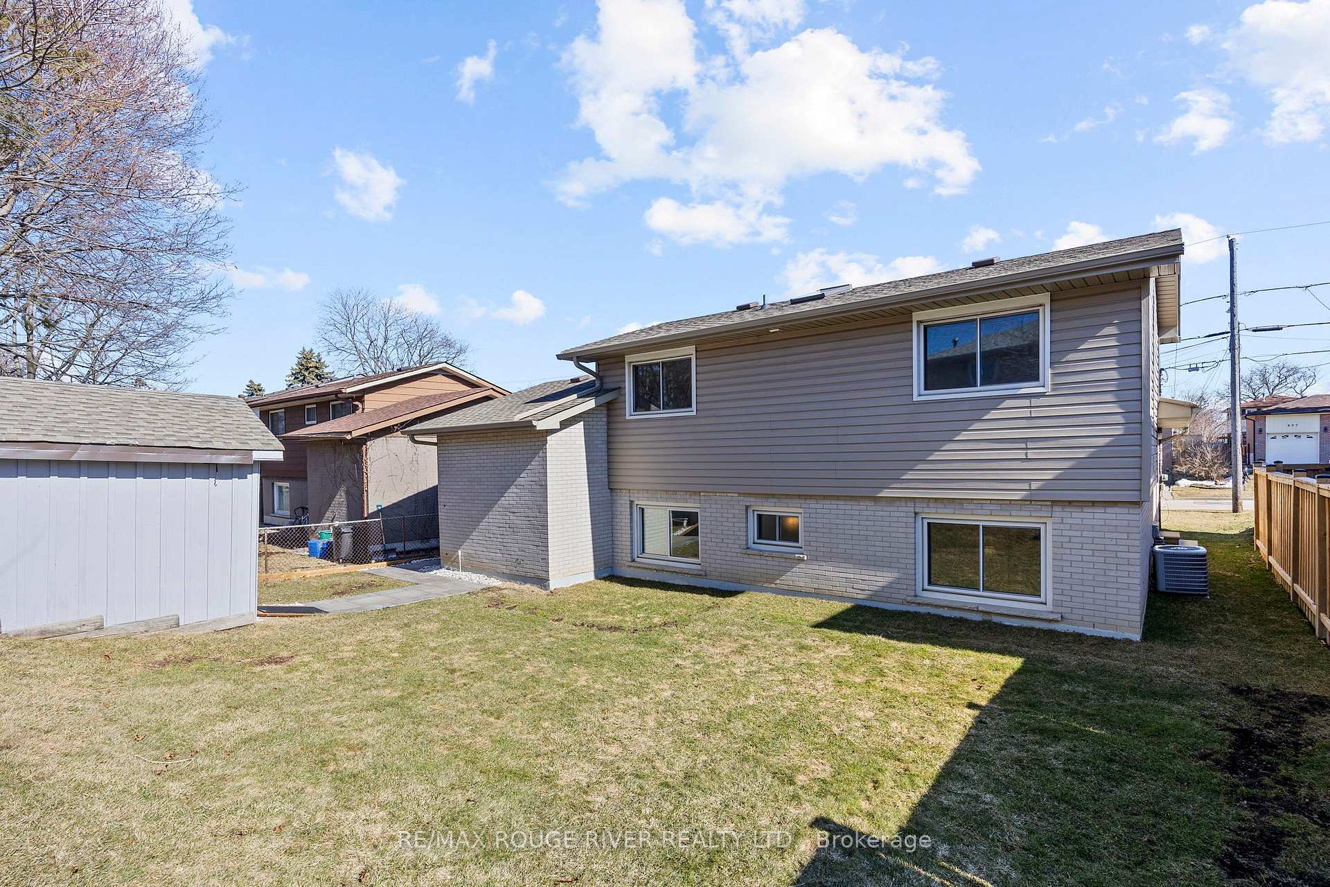 Photo 25 of 844 Hillcrest Road, Pickering, West Shore — HOMEH