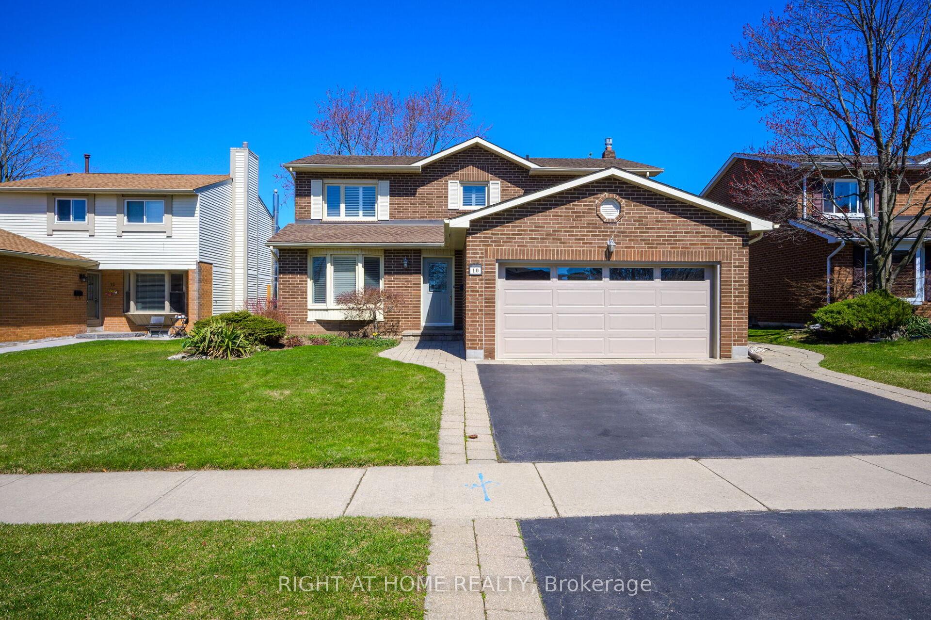 Photo 1 of 10 Riley Street, Hamilton, Waterdown — HOMEH