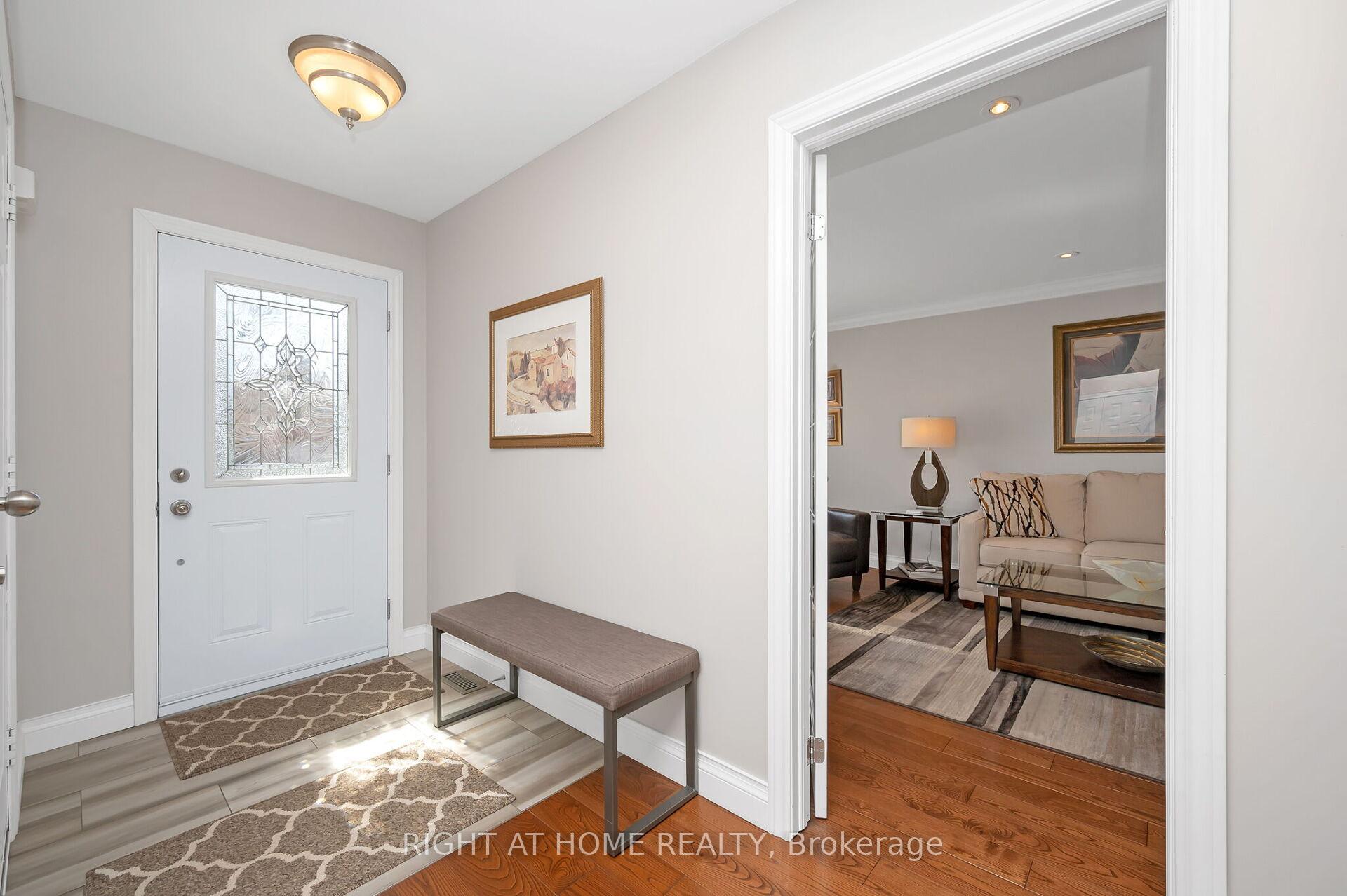 Photo 11 of 10 Riley Street, Hamilton, Waterdown — HOMEH
