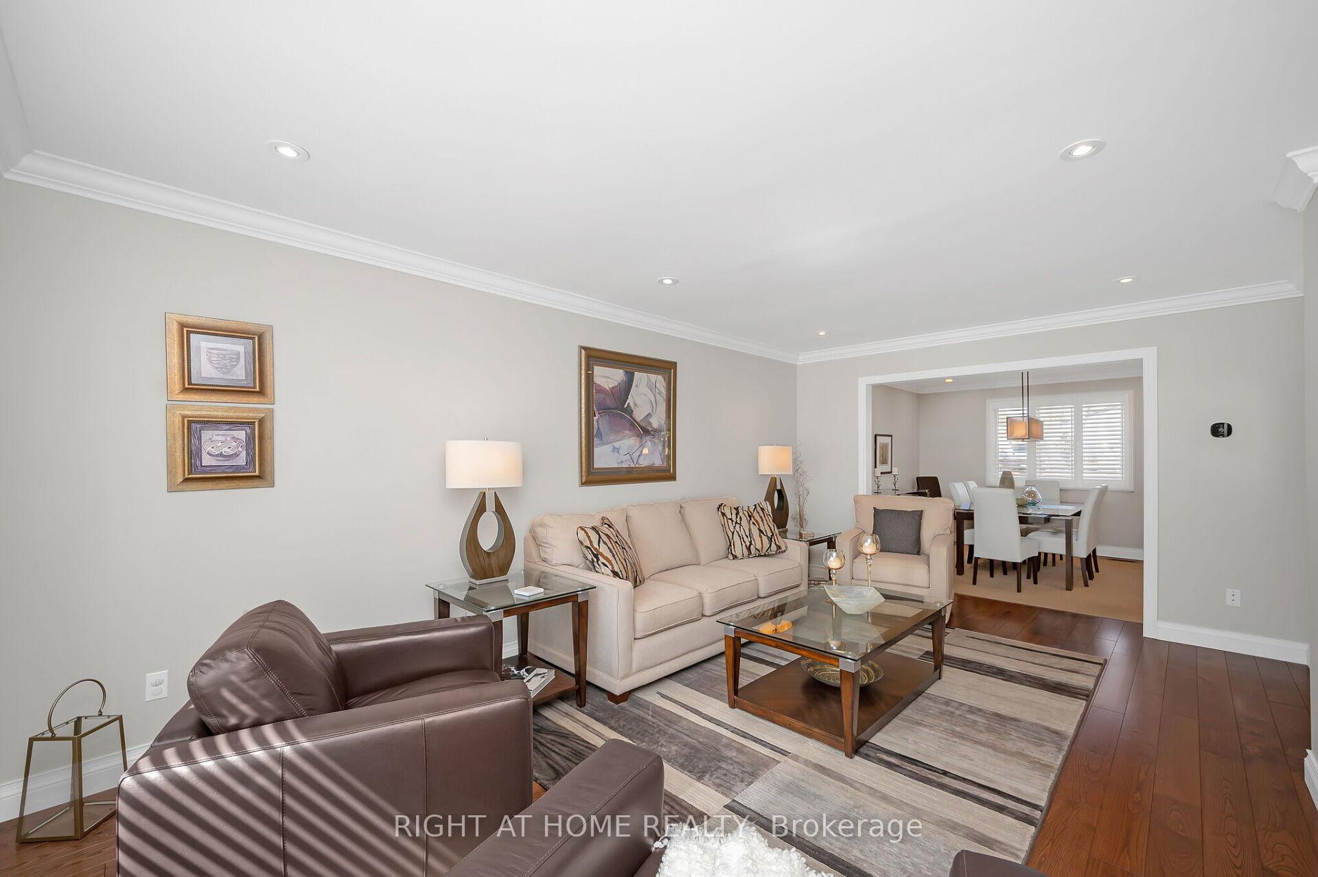 Photo 8 of 10 Riley Street, Hamilton, Waterdown — HOMEH