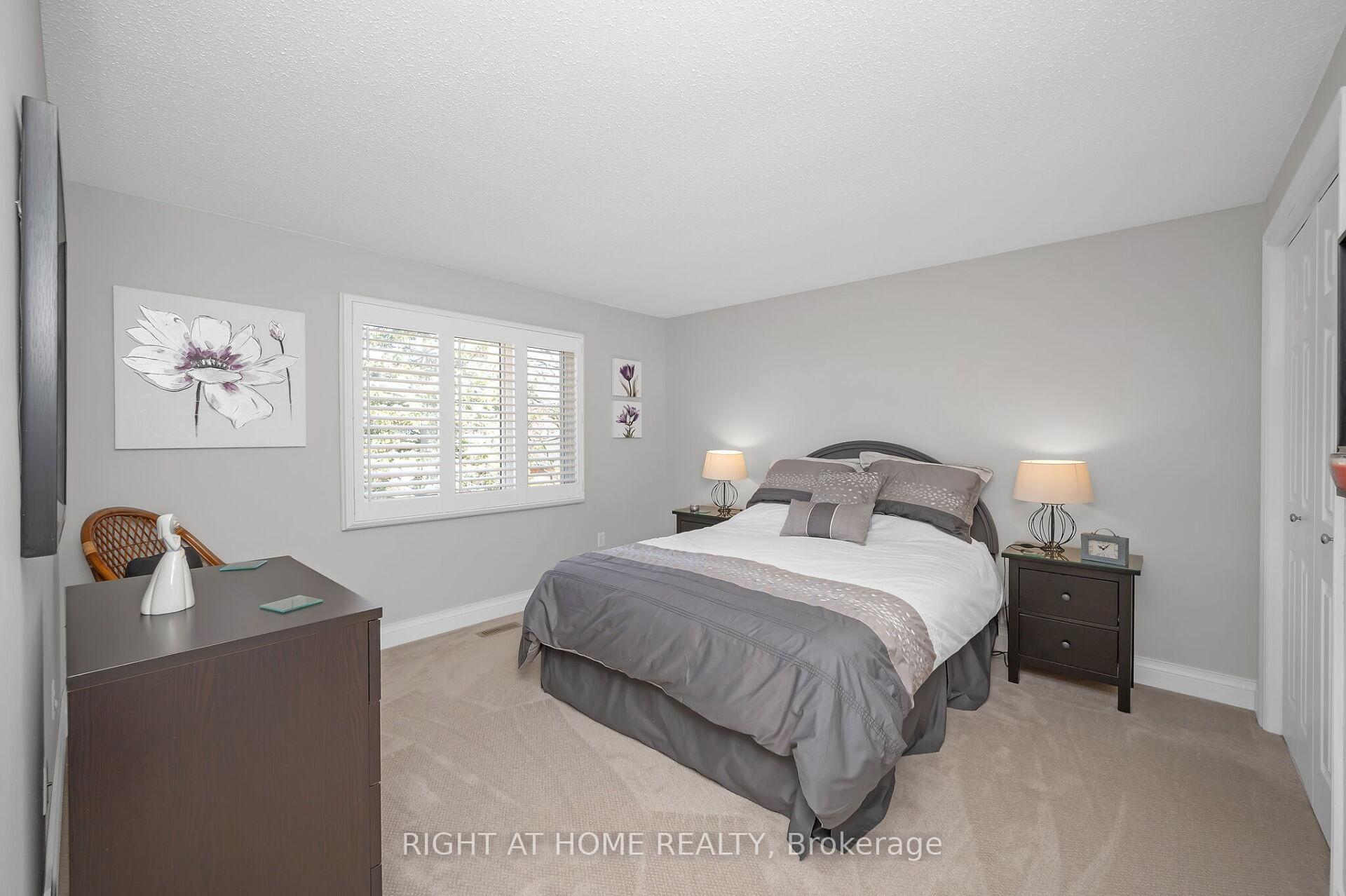 Photo 41 of 10 Riley Street, Hamilton, Waterdown — HOMEH
