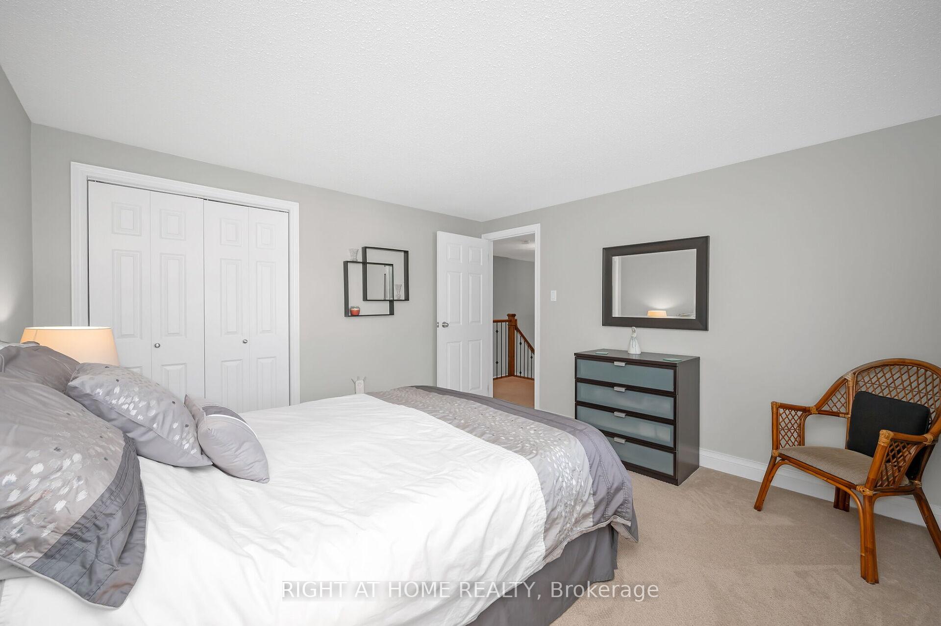 Photo 28 of 10 Riley Street, Hamilton, Waterdown — HOMEH