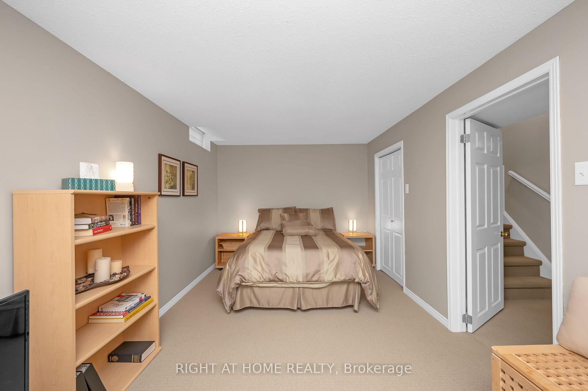 Photo 31 of 10 Riley Street, Hamilton, Waterdown — HOMEH