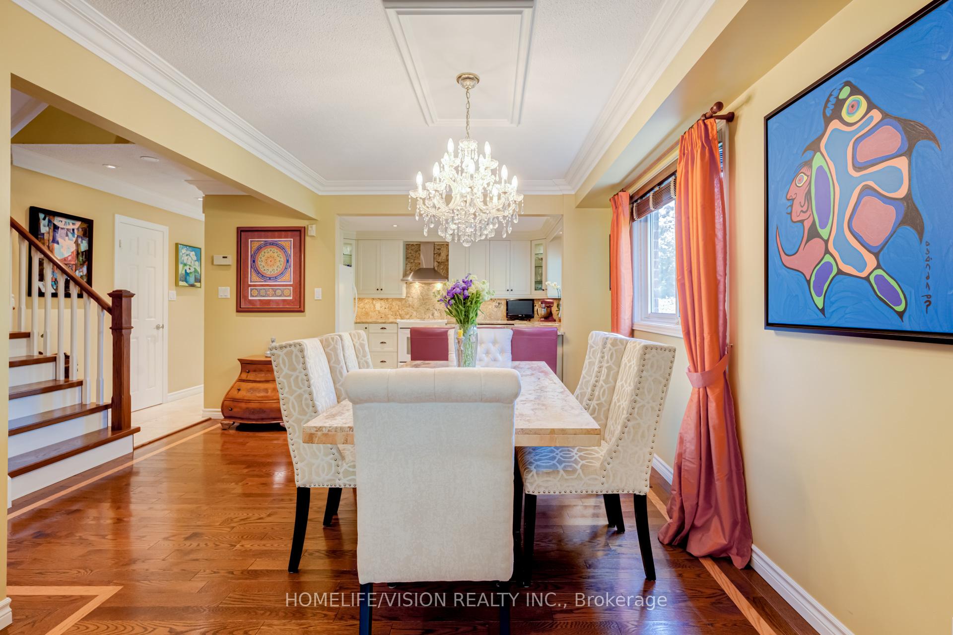Photo 16 of 92 Trothen Circle, Markham, Markham Village — HOMEH