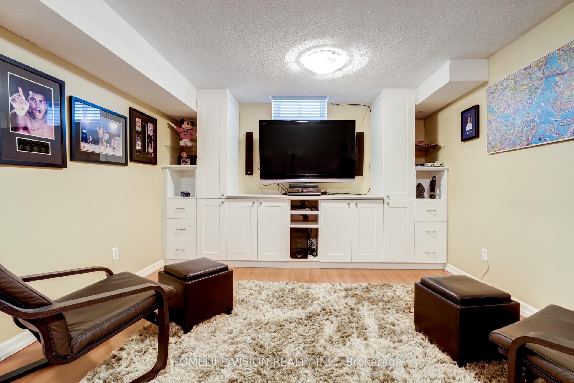 Photo 22 of 92 Trothen Circle, Markham, Markham Village — HOMEH