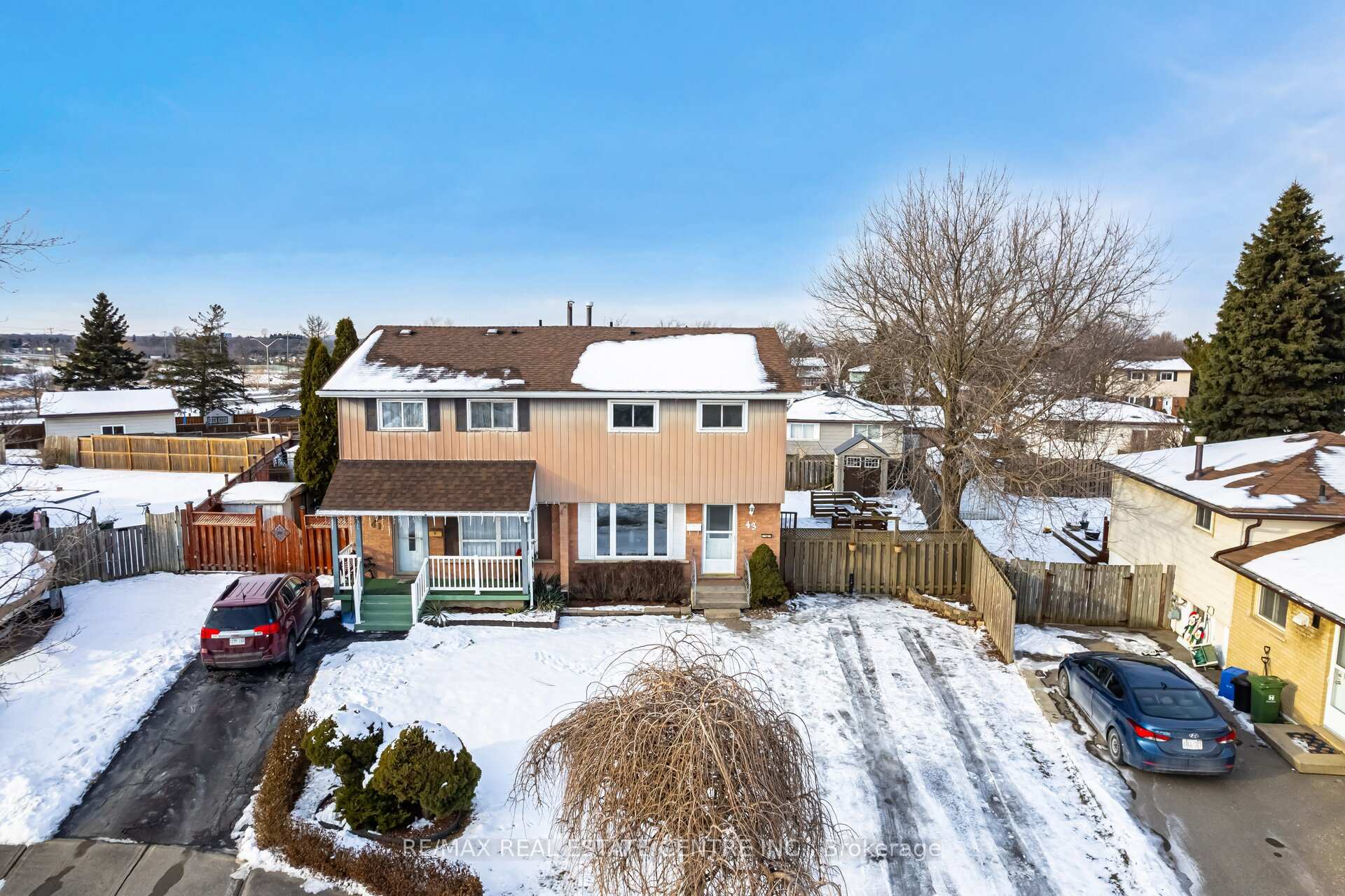 Photo 1 of 43 Markham Crescent, Hamilton, Stoney Creek Mountain — HOMEH