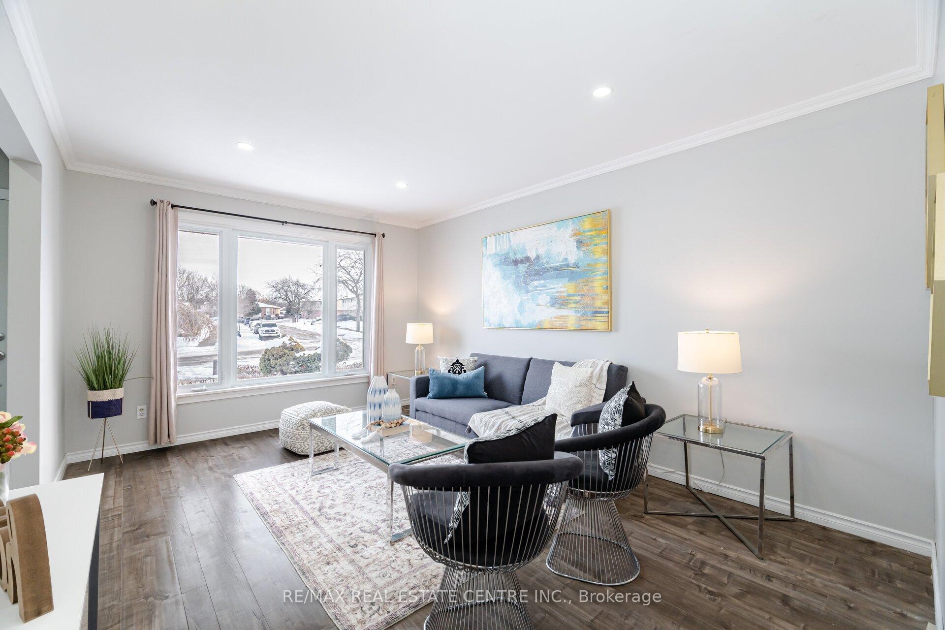 Photo 9 of 43 Markham Crescent, Hamilton, Stoney Creek Mountain — HOMEH
