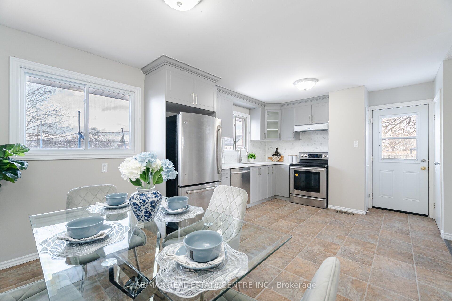 Photo 11 of 43 Markham Crescent, Hamilton, Stoney Creek Mountain — HOMEH