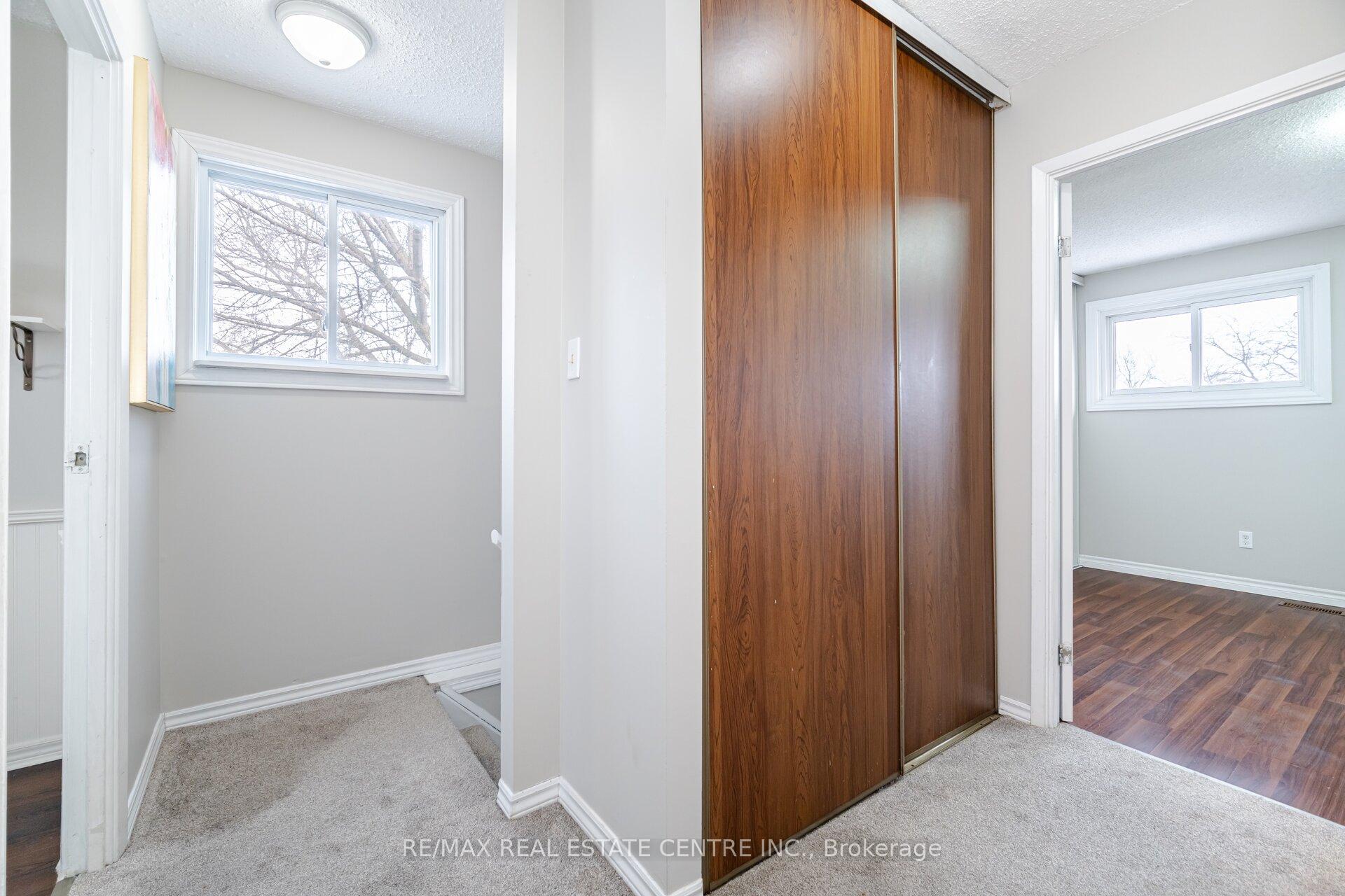 Photo 18 of 43 Markham Crescent, Hamilton, Stoney Creek Mountain — HOMEH