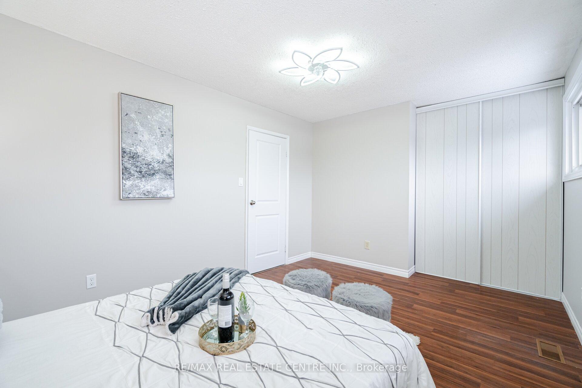 Photo 35 of 43 Markham Crescent, Hamilton, Stoney Creek Mountain — HOMEH