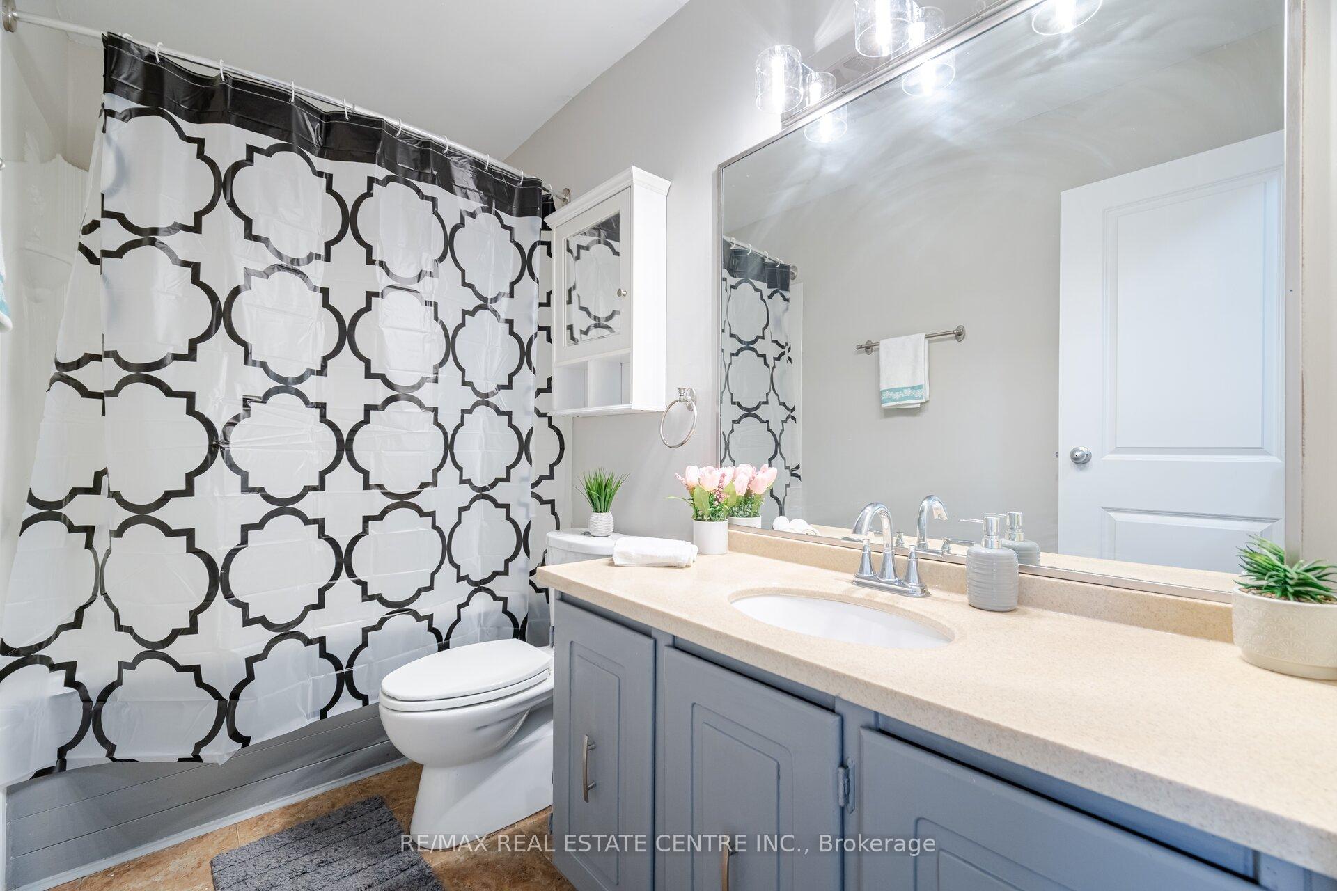 Photo 23 of 43 Markham Crescent, Hamilton, Stoney Creek Mountain — HOMEH