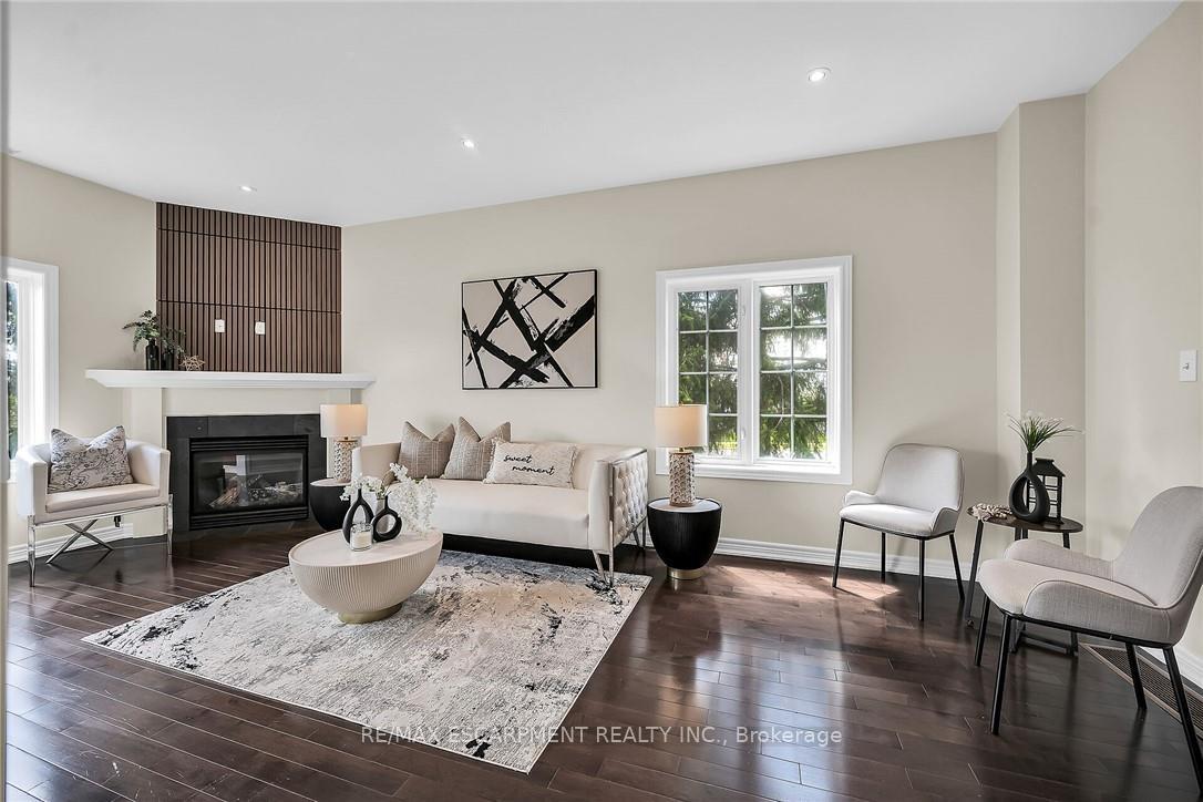 Photo 48 of 4 Myers Lane, Hamilton, Ancaster — HOMEH