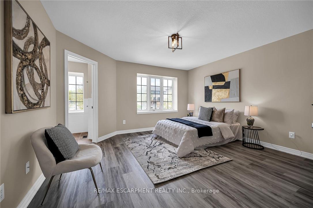 Photo 25 of 4 Myers Lane, Hamilton, Ancaster — HOMEH