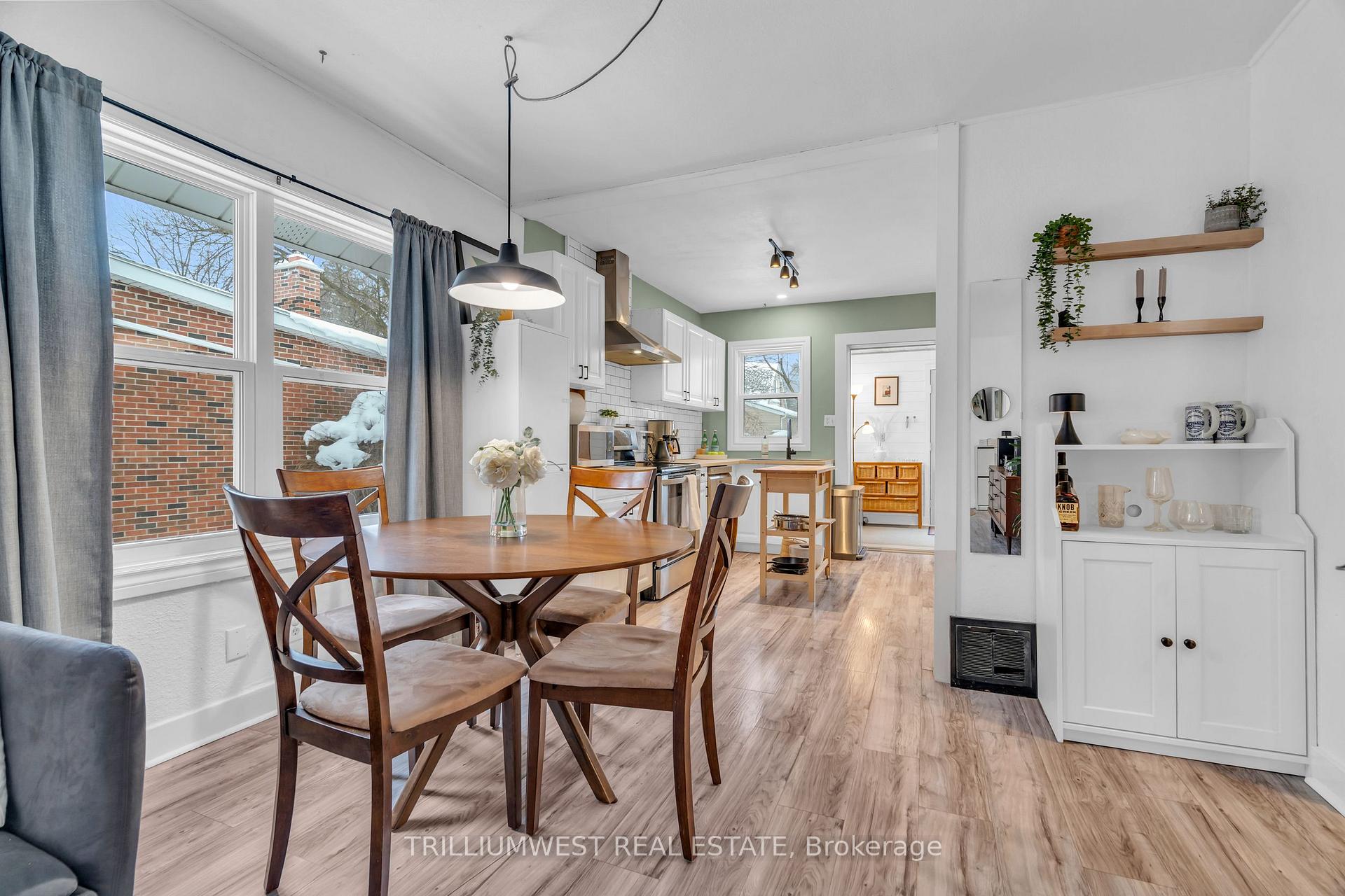 Photo 12 of 436 Louisa Street, Kitchener, Mount Hope Huron Park — HOMEH