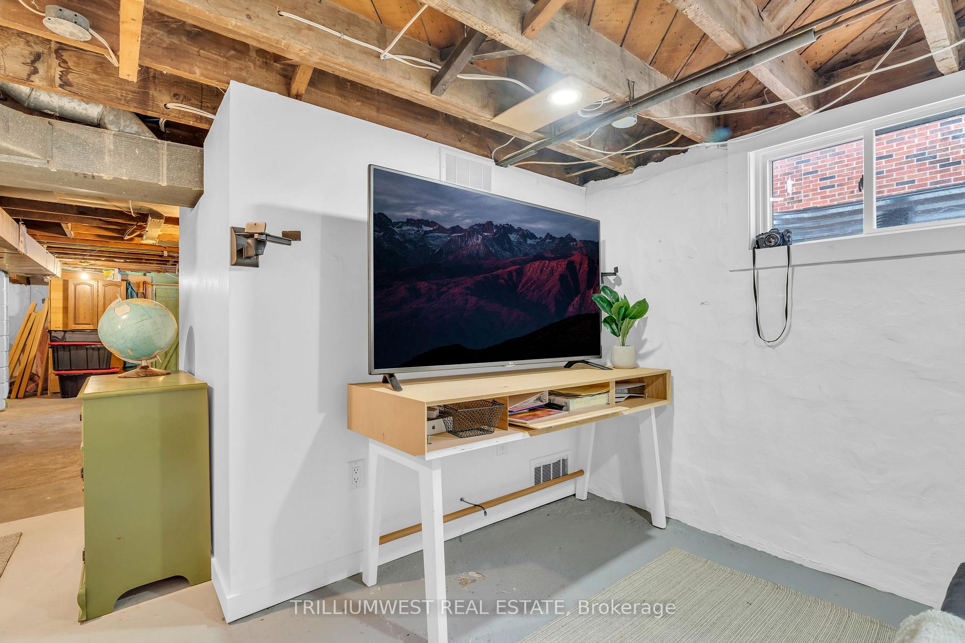 Photo 27 of 436 Louisa Street, Kitchener, Mount Hope Huron Park — HOMEH