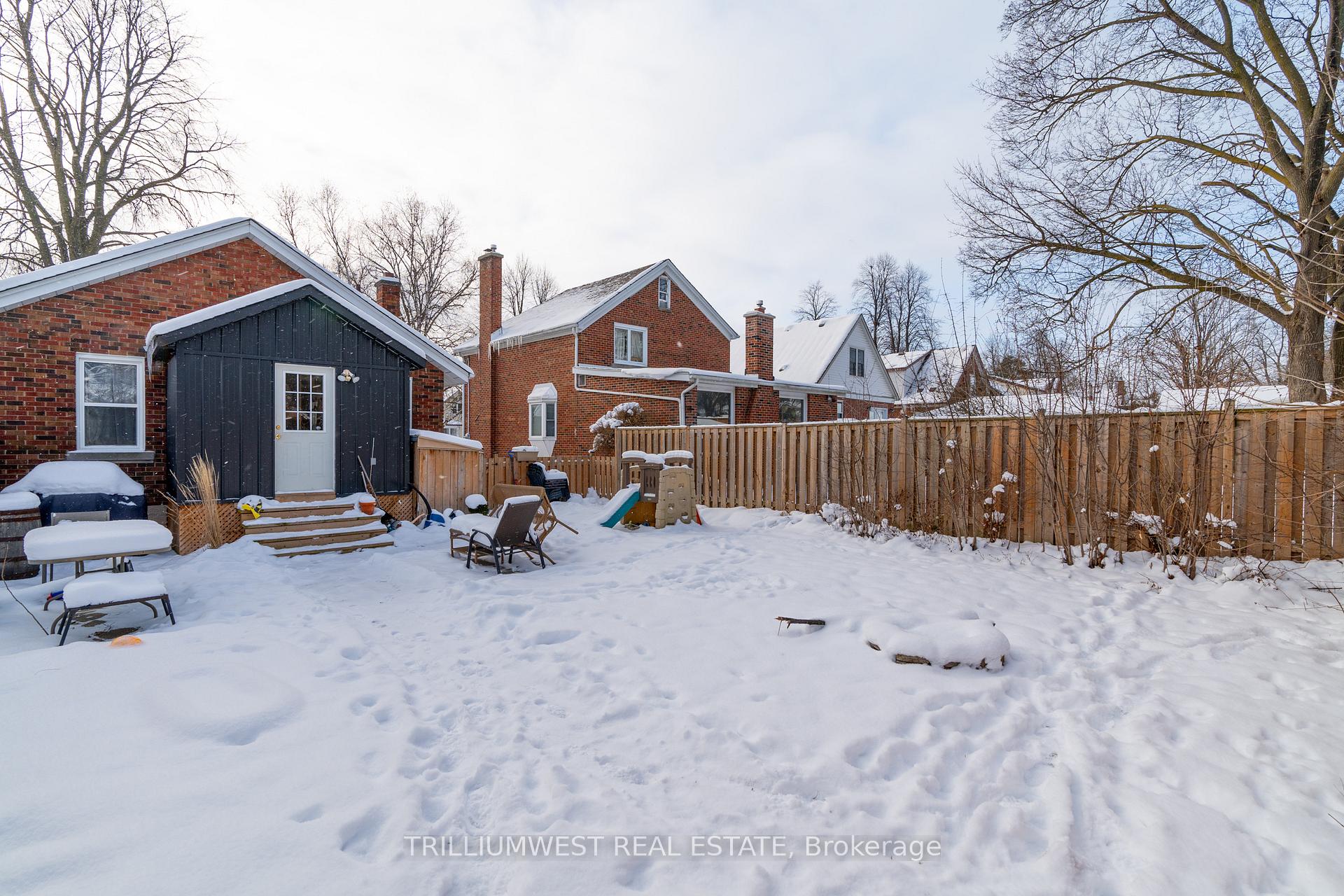 Photo 25 of 436 Louisa Street, Kitchener, Mount Hope Huron Park — HOMEH