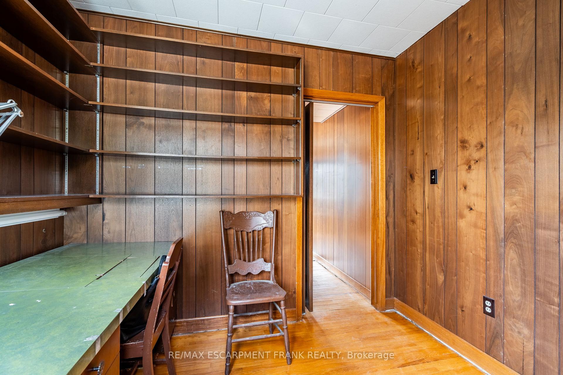 Photo 9 of 147 Lloyminn Avenue, Hamilton, Ancaster — HOMEH