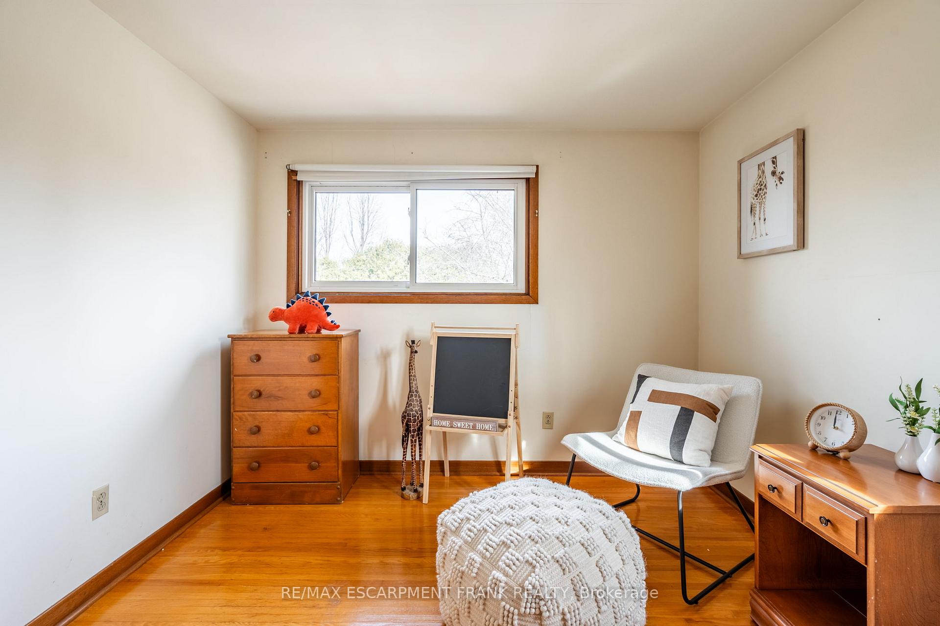 Photo 44 of 147 Lloyminn Avenue, Hamilton, Ancaster — HOMEH