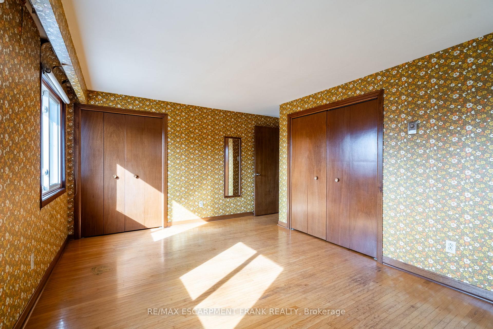Photo 37 of 147 Lloyminn Avenue, Hamilton, Ancaster — HOMEH