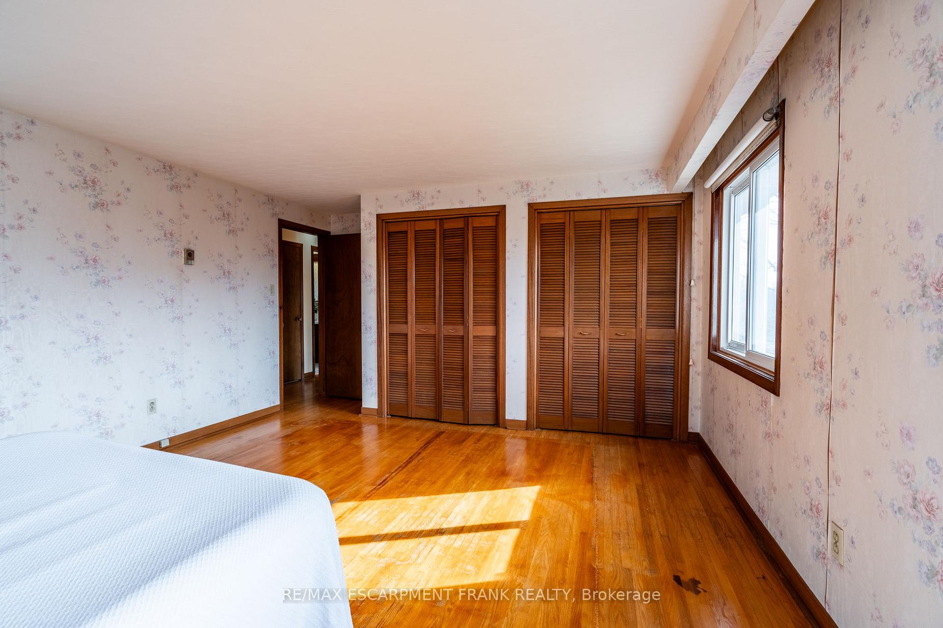 Photo 31 of 147 Lloyminn Avenue, Hamilton, Ancaster — HOMEH