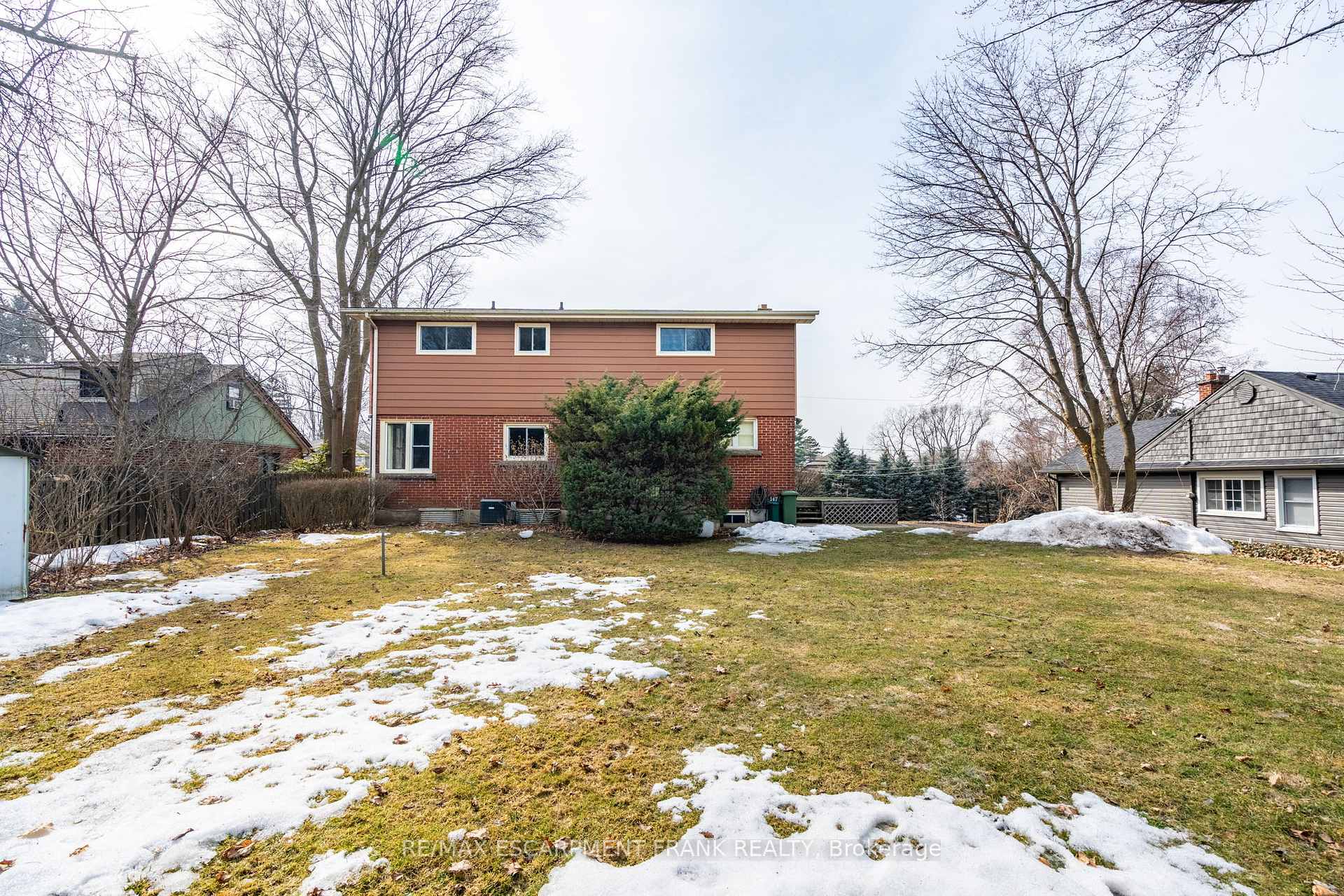 Photo 8 of 147 Lloyminn Avenue, Hamilton, Ancaster — HOMEH