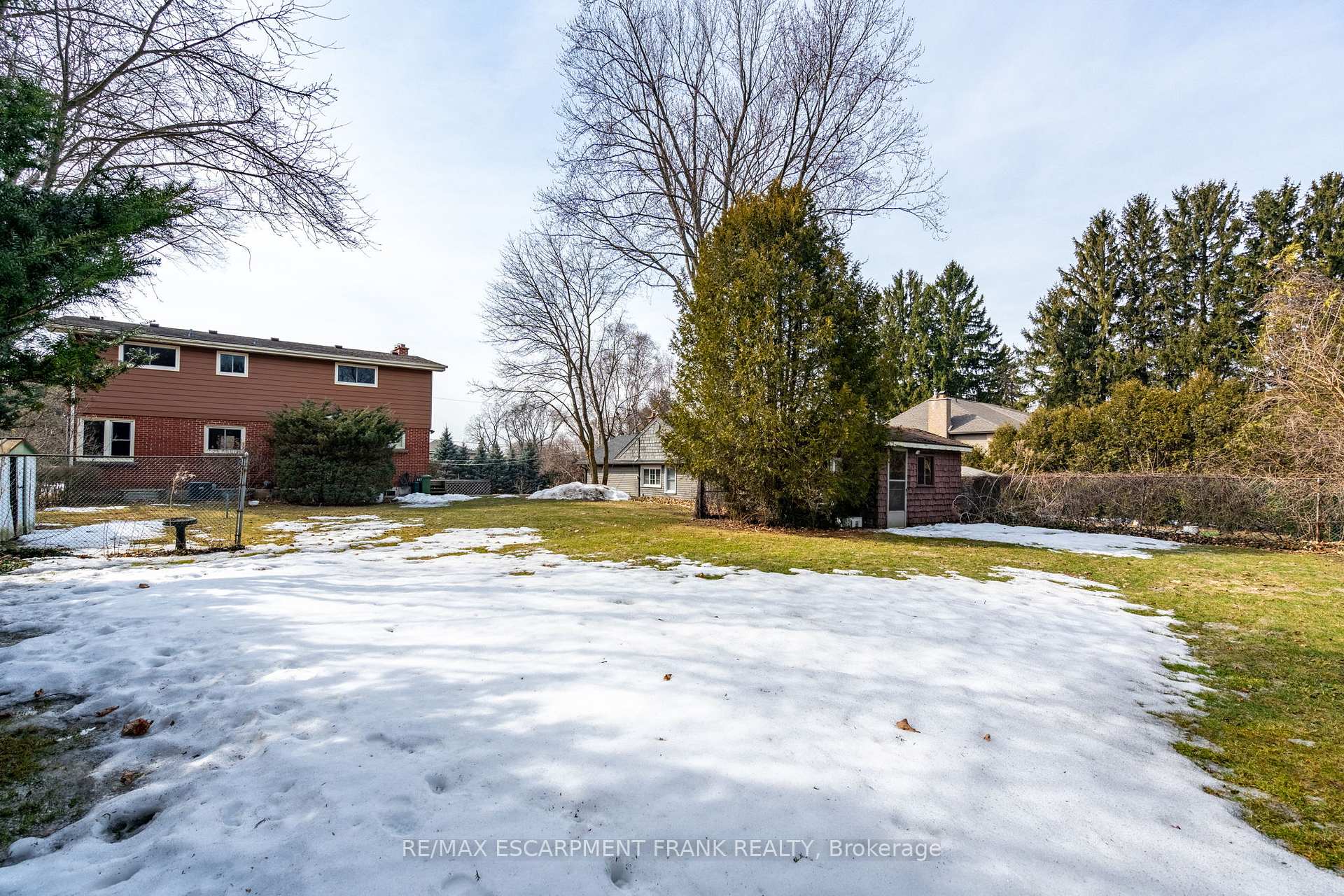 Photo 36 of 147 Lloyminn Avenue, Hamilton, Ancaster — HOMEH