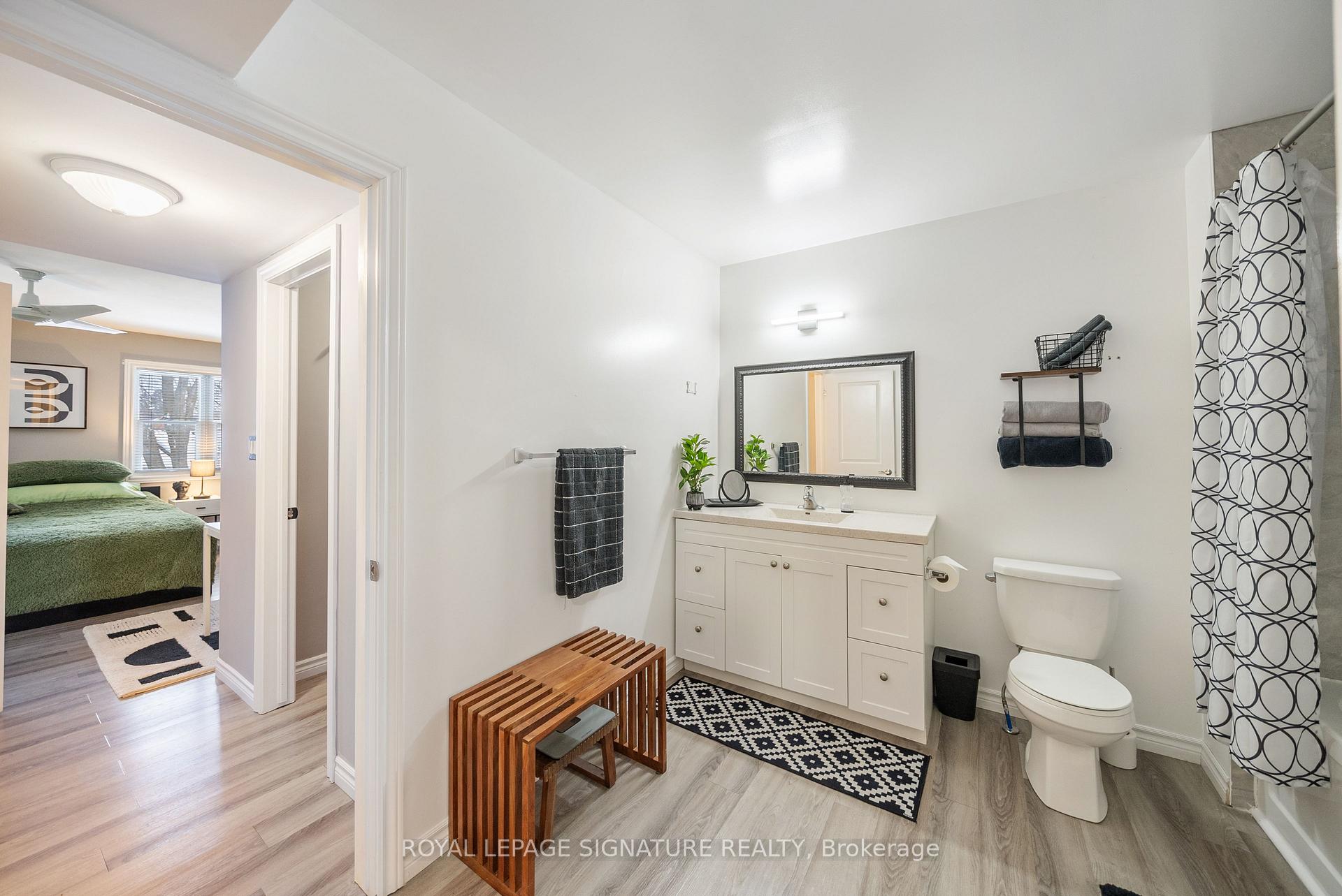 Photo 11 of 94A Peel Street, Barrie, Wellington — HOMEH