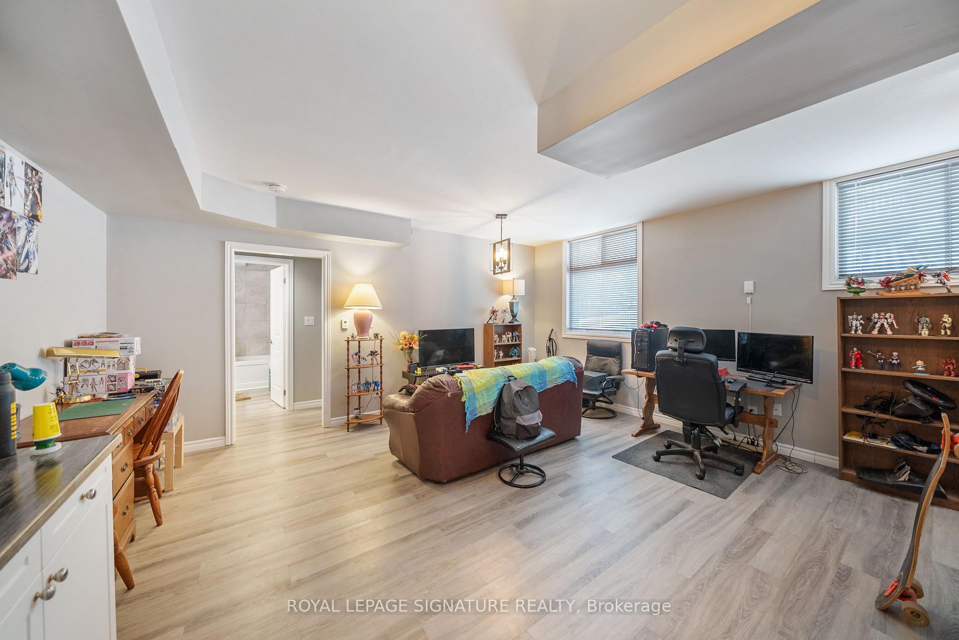 Photo 17 of 94A Peel Street, Barrie, Wellington — HOMEH