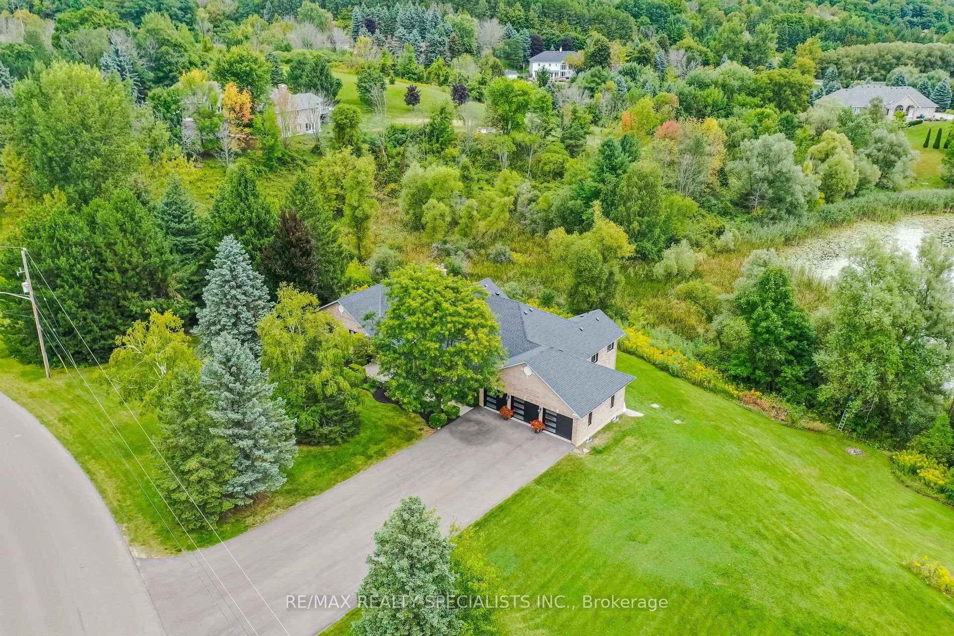 Photo 9 of 41 Matson Drive, Caledon, Palgrave — HOMEH