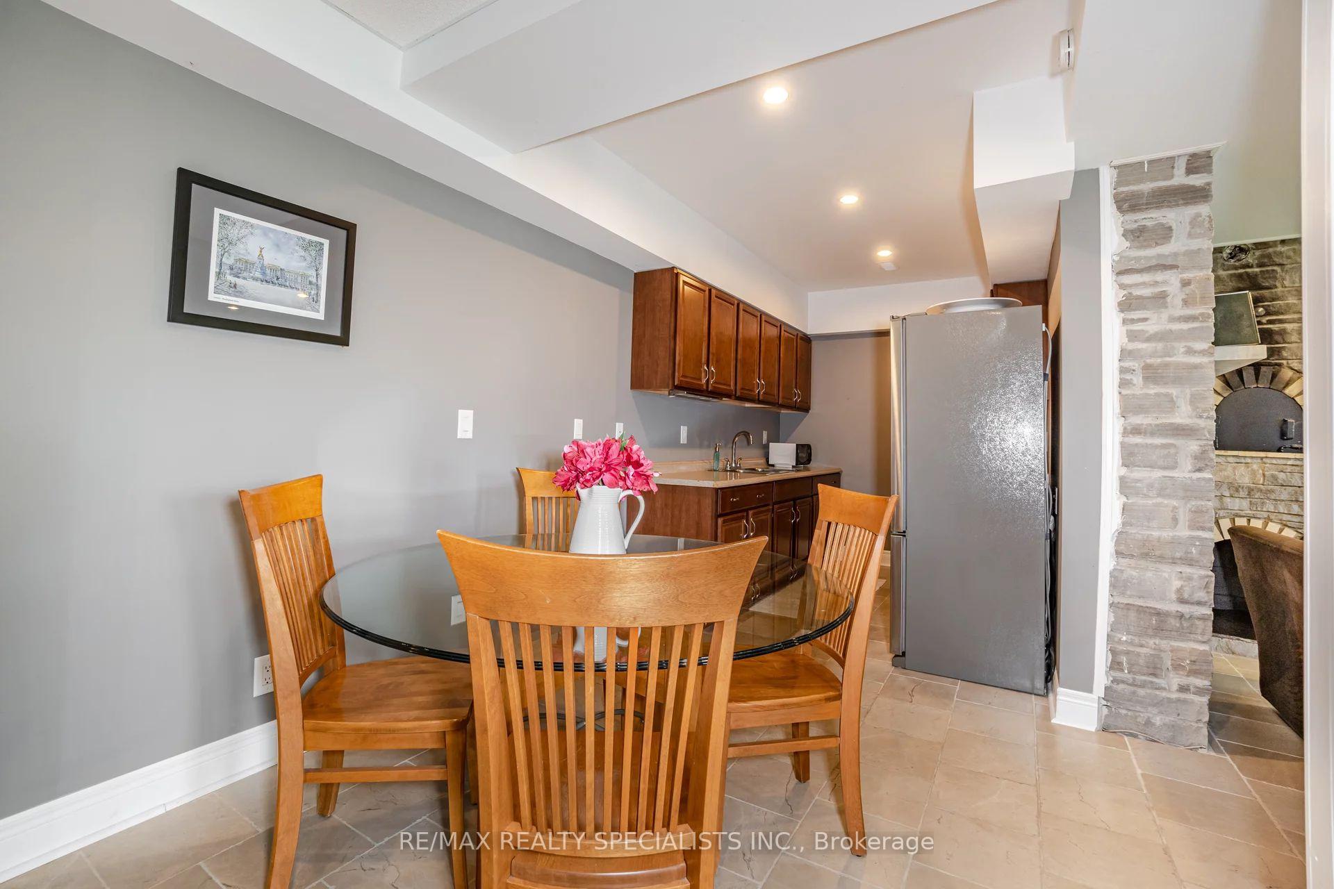 Photo 40 of 41 Matson Drive, Caledon, Palgrave — HOMEH