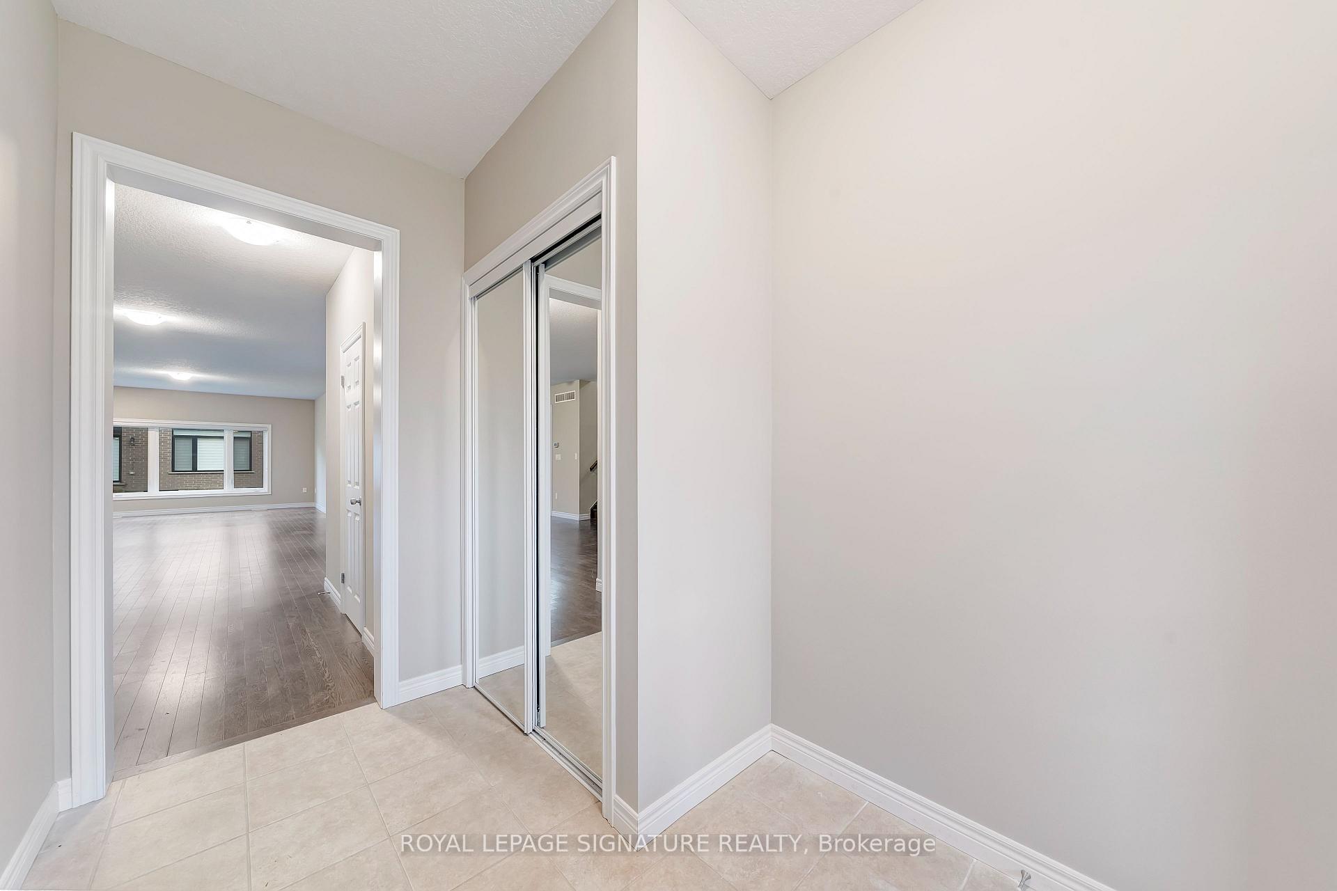 Photo 2 of 504 Florencedale Crescent, Kitchener — HOMEH