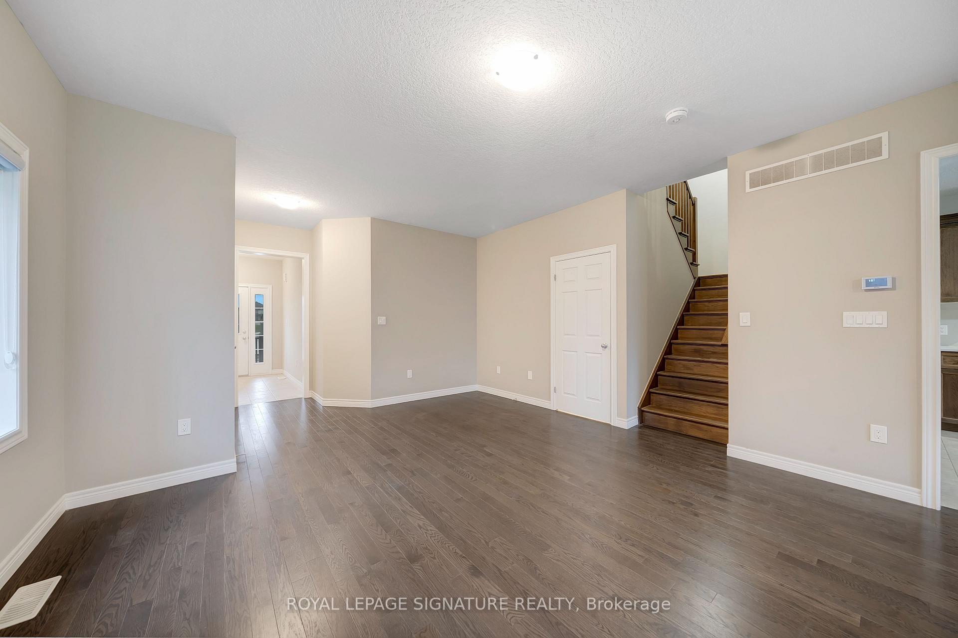 Photo 9 of 504 Florencedale Crescent, Kitchener — HOMEH