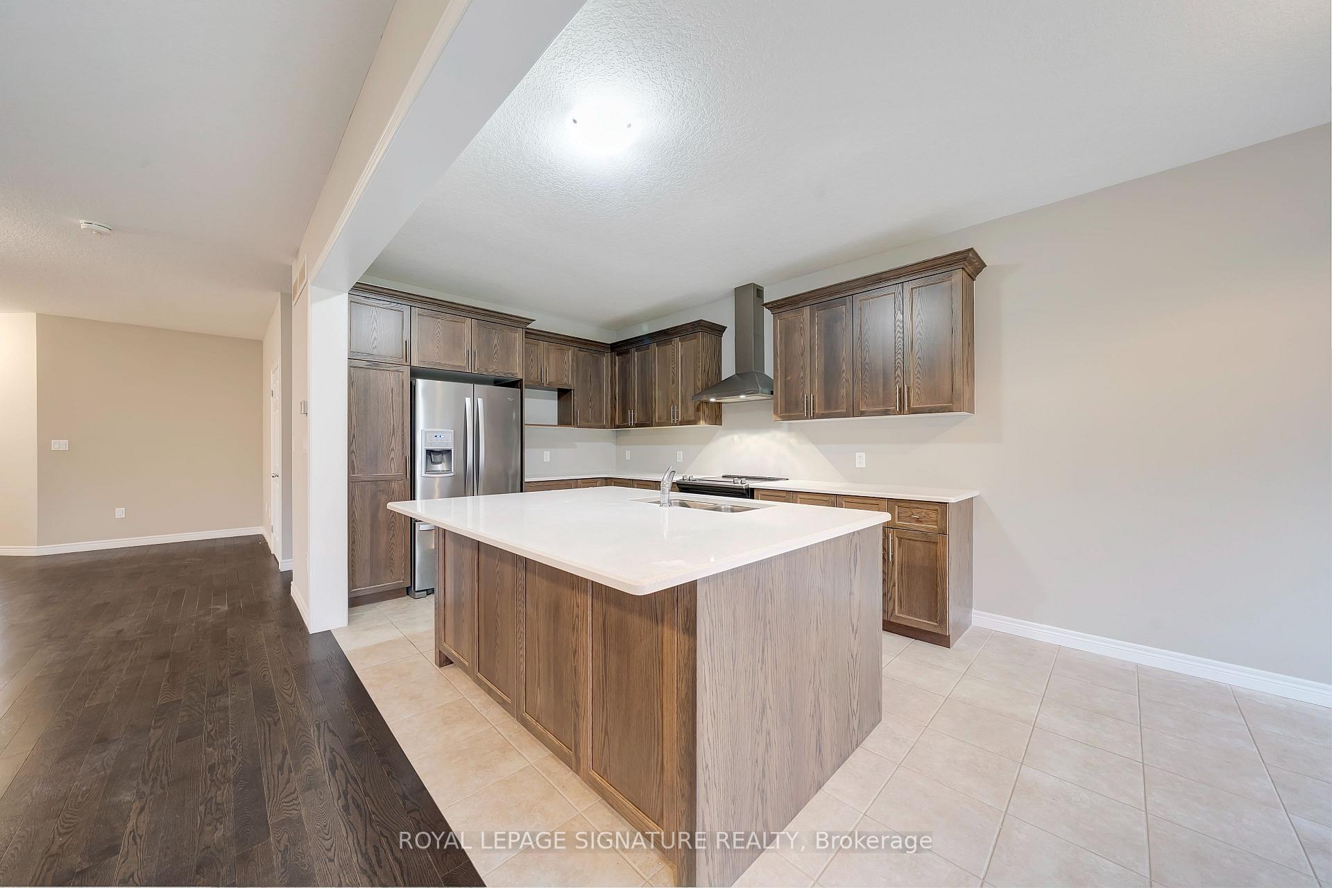 Photo 16 of 504 Florencedale Crescent, Kitchener — HOMEH