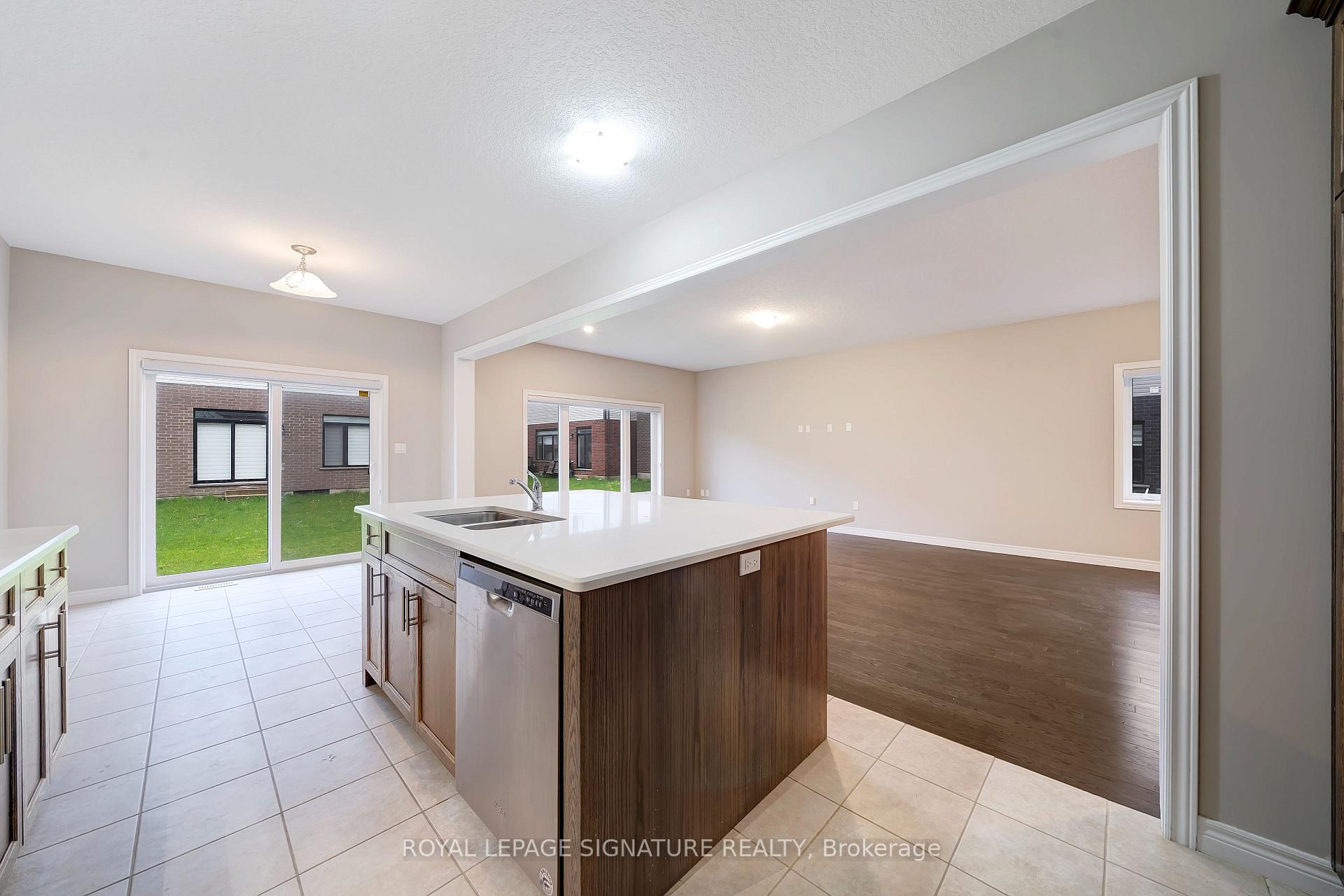 Photo 13 of 504 Florencedale Crescent, Kitchener — HOMEH