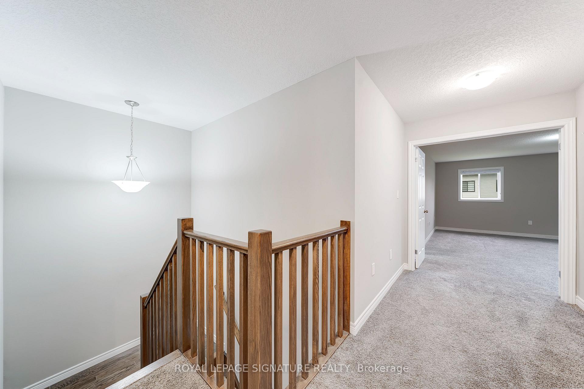 Photo 17 of 504 Florencedale Crescent, Kitchener — HOMEH