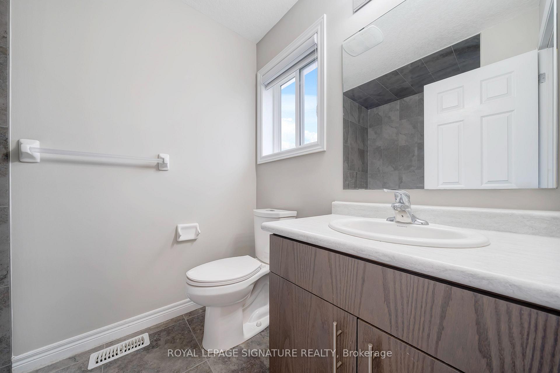 Photo 22 of 504 Florencedale Crescent, Kitchener — HOMEH