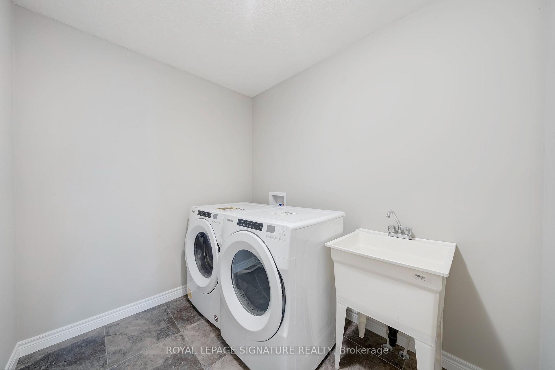 Photo 24 of 504 Florencedale Crescent, Kitchener — HOMEH