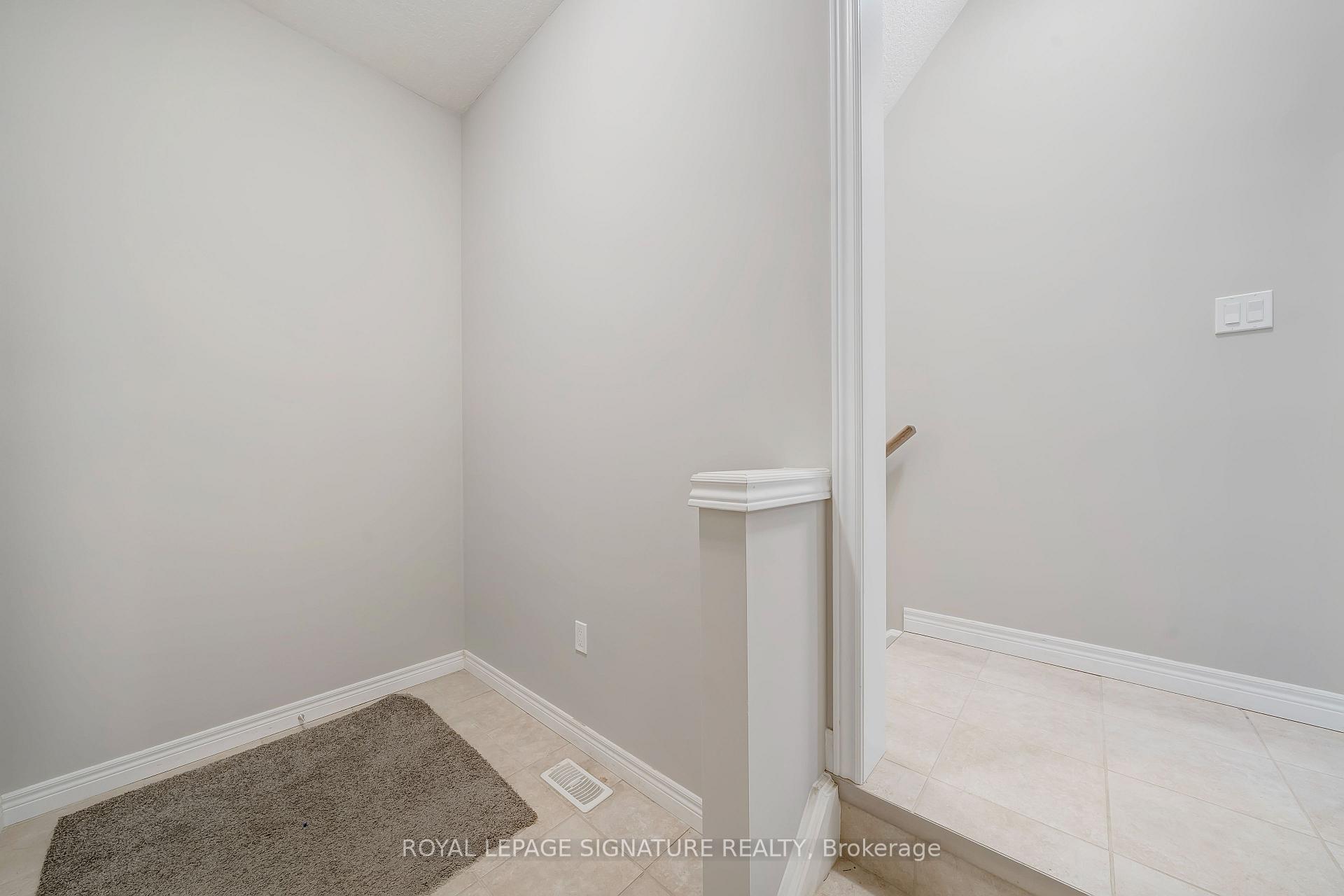 Photo 36 of 504 Florencedale Crescent, Kitchener — HOMEH