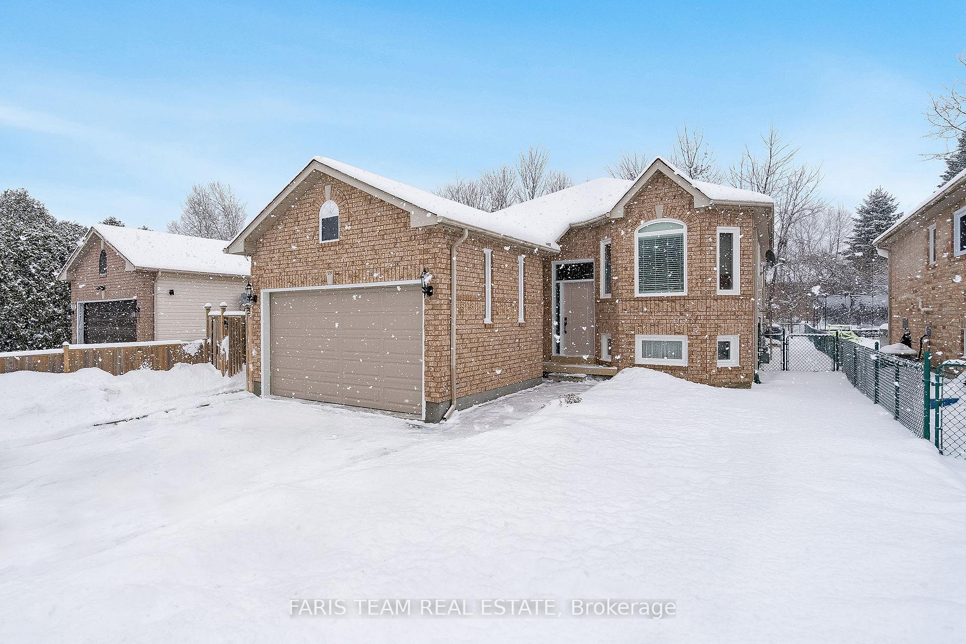 Photo 3 of 109 Dyer Drive, Wasaga Beach — HOMEH