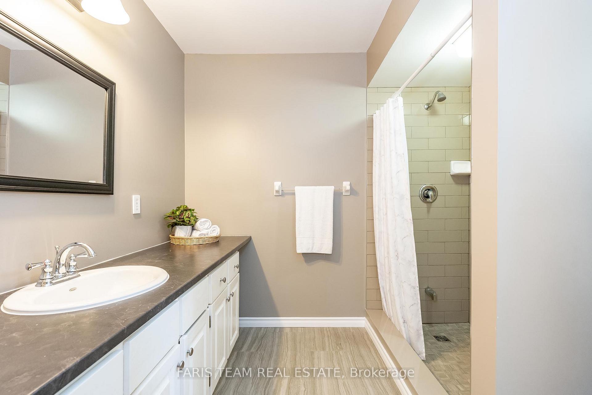 Photo 13 of 109 Dyer Drive, Wasaga Beach — HOMEH