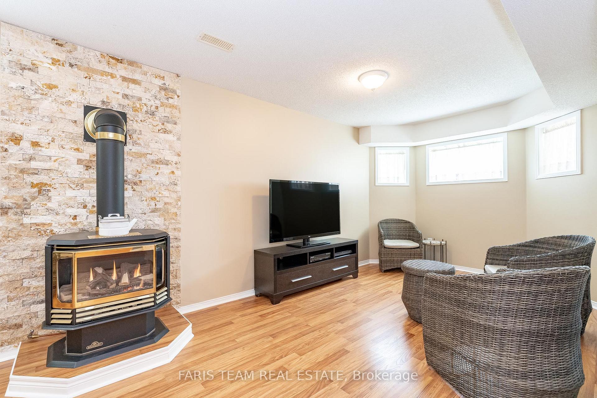 Photo 18 of 109 Dyer Drive, Wasaga Beach — HOMEH