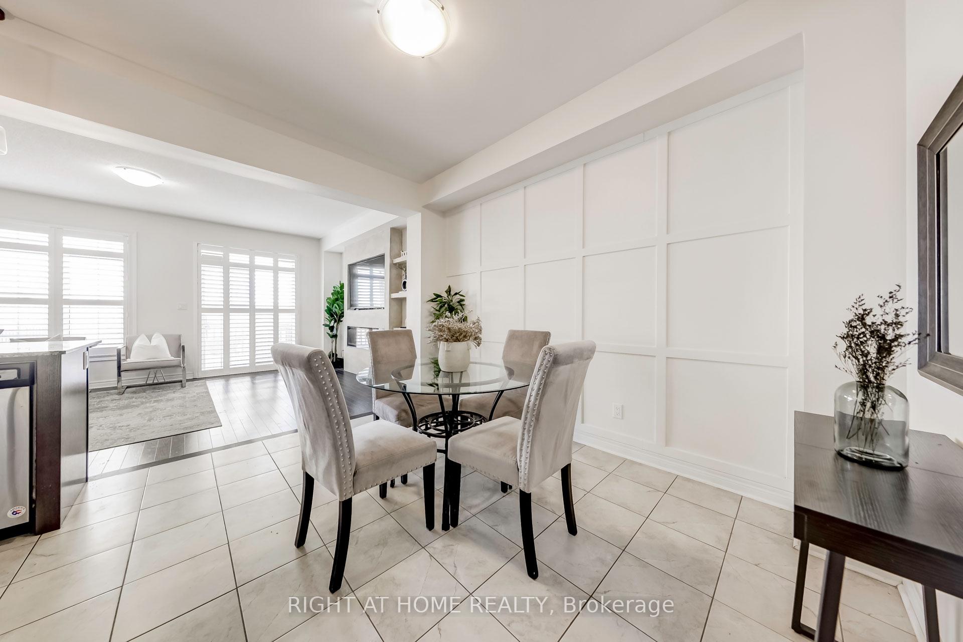 Photo 2 of 22 Rimrock Crescent, Whitby, Williamsburg — HOMEH