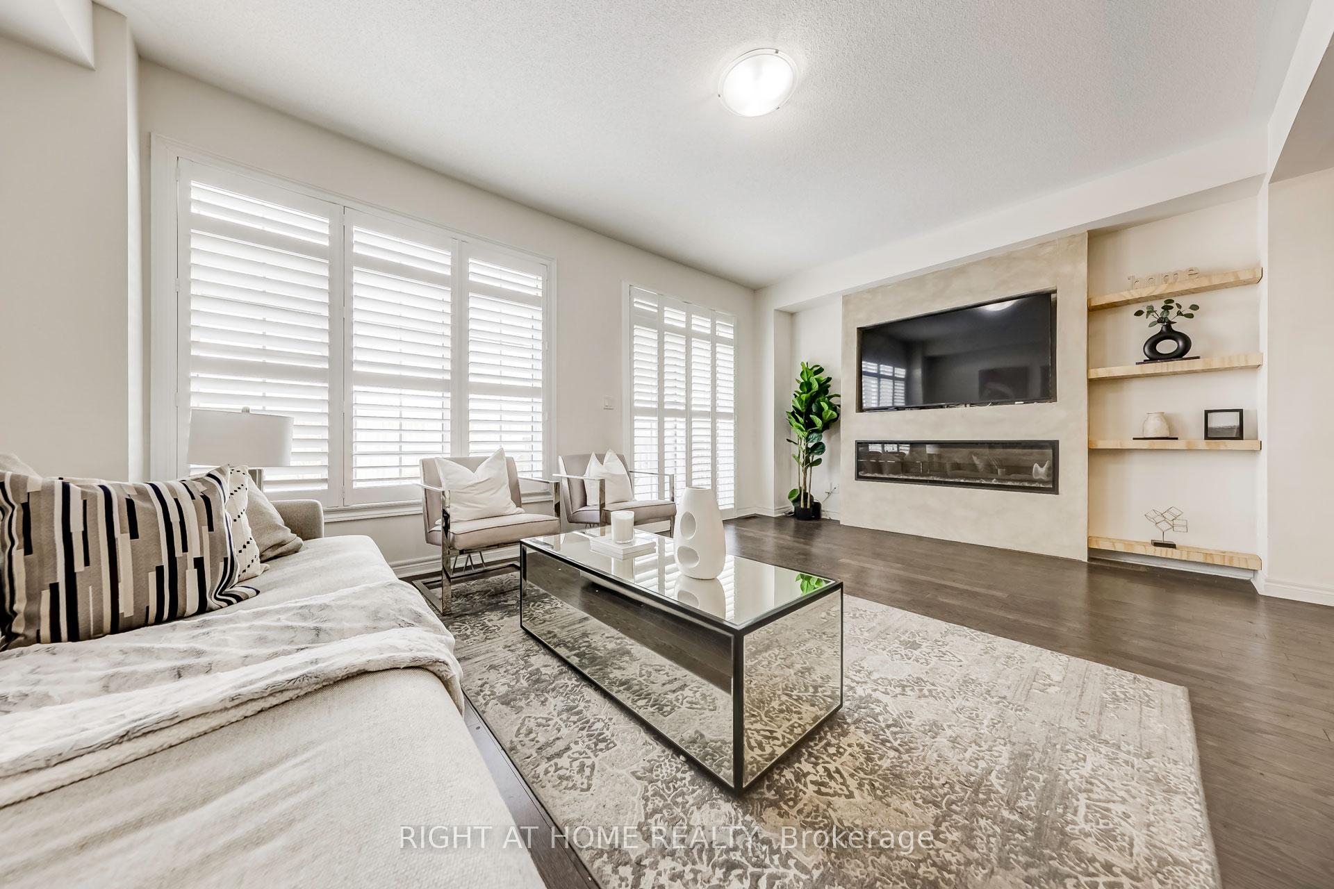 Photo 14 of 22 Rimrock Crescent, Whitby, Williamsburg — HOMEH