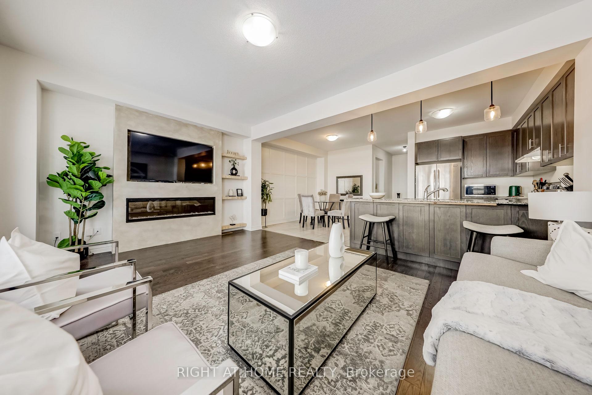 Photo 15 of 22 Rimrock Crescent, Whitby, Williamsburg — HOMEH
