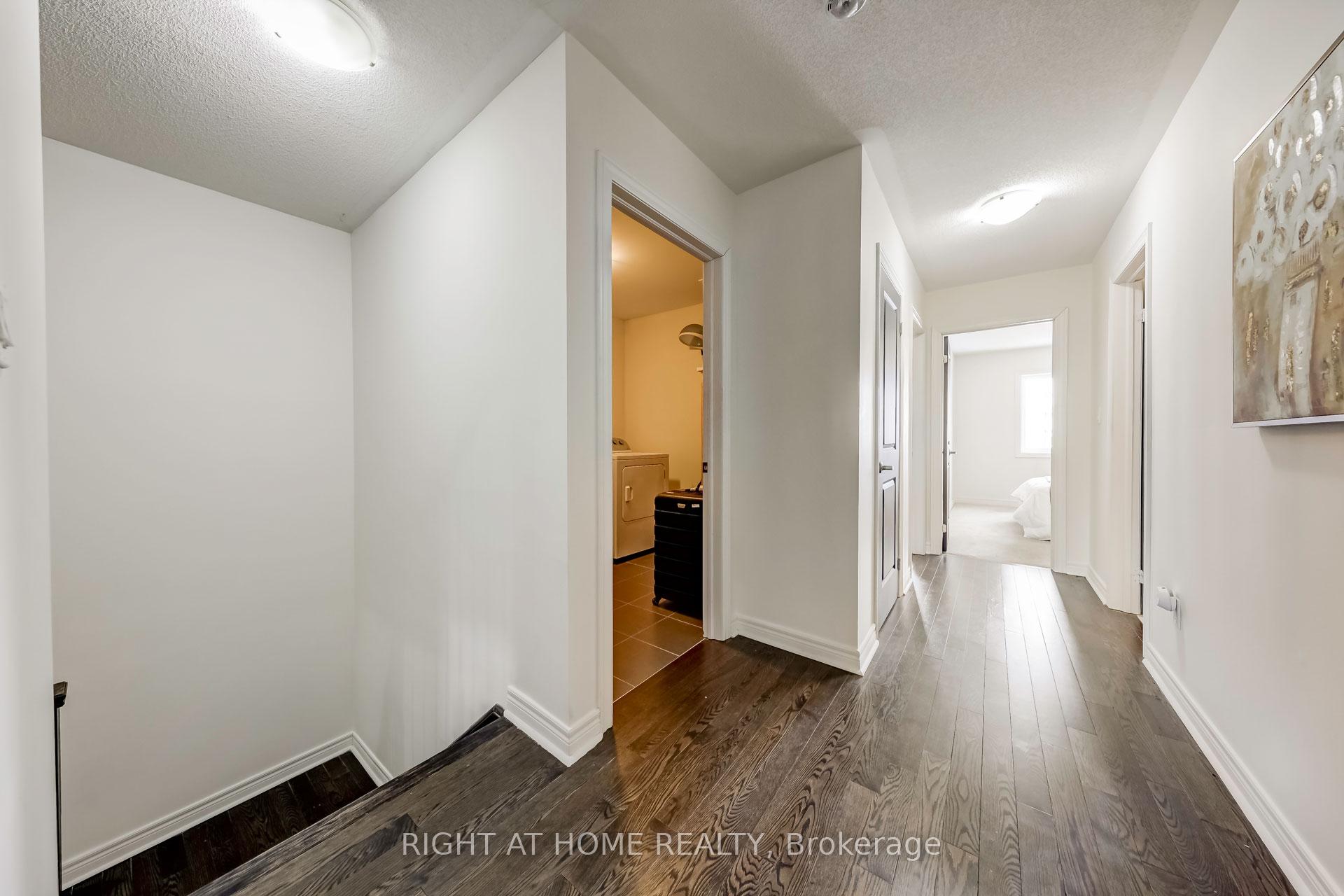 Photo 21 of 22 Rimrock Crescent, Whitby, Williamsburg — HOMEH
